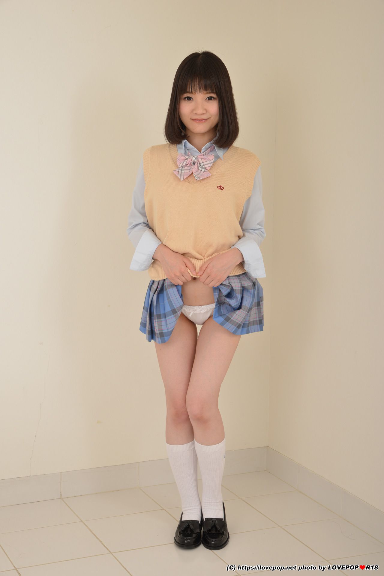 [LOVEPOP] Kaede Nishiyama 西山楓 Photoset 01