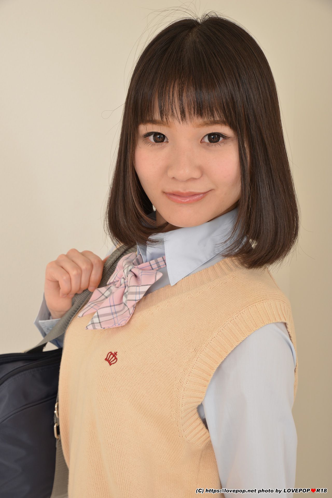 [LOVEPOP] Kaede Nishiyama 西山楓 Photoset 01