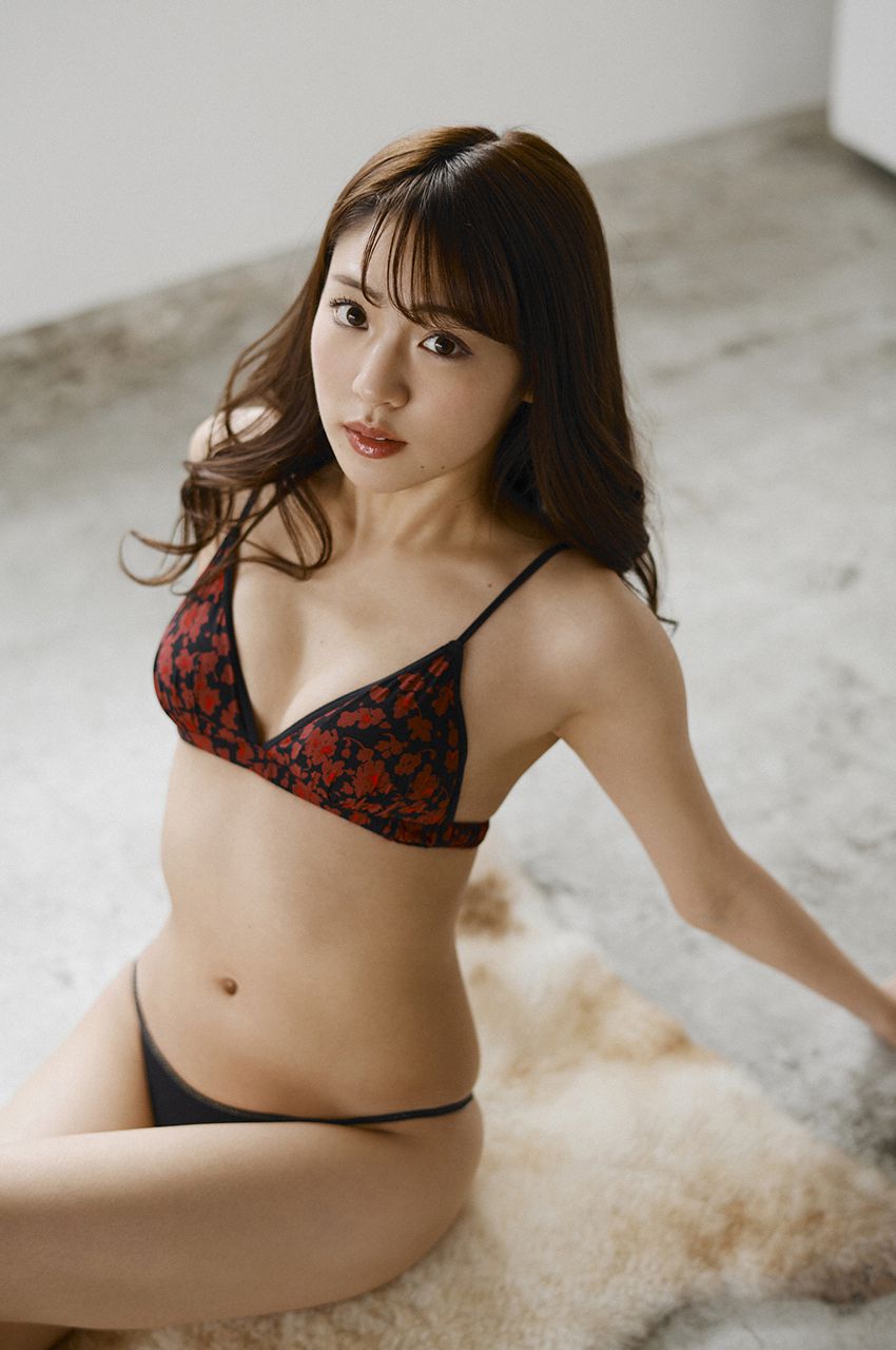 [WPB-net] EXtra228 Yuumi Shida 志田友美 スペシャル写真集「東京物語」