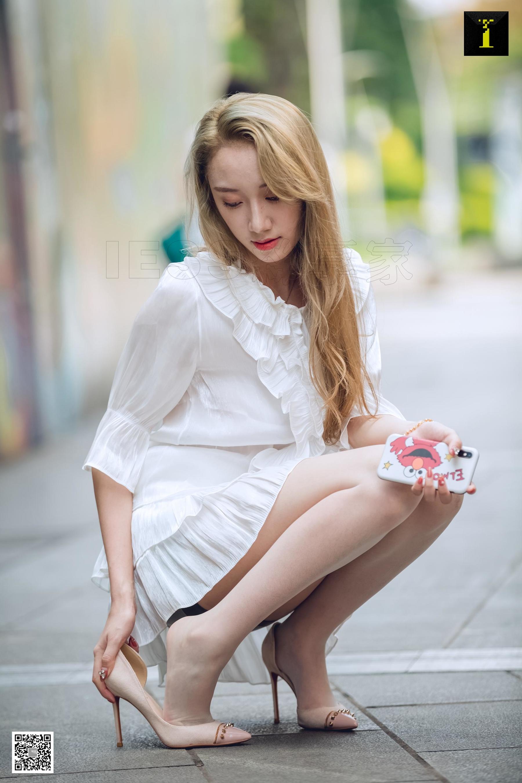 [异思趣向IESS] 模特 乐乐 《小猪佩奇我配你》