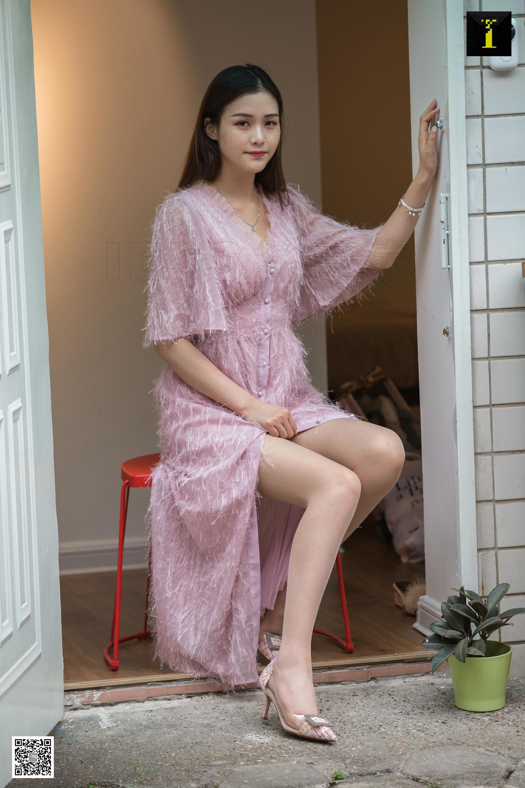 [异思趣向IESS] 模特 九妹 《九妹的粉色长裙》