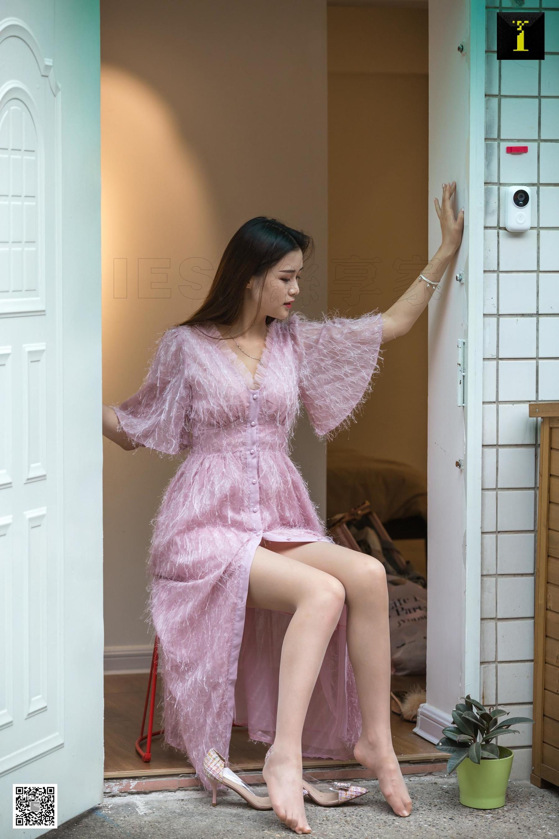 [异思趣向IESS] 模特 九妹 《九妹的粉色长裙》
