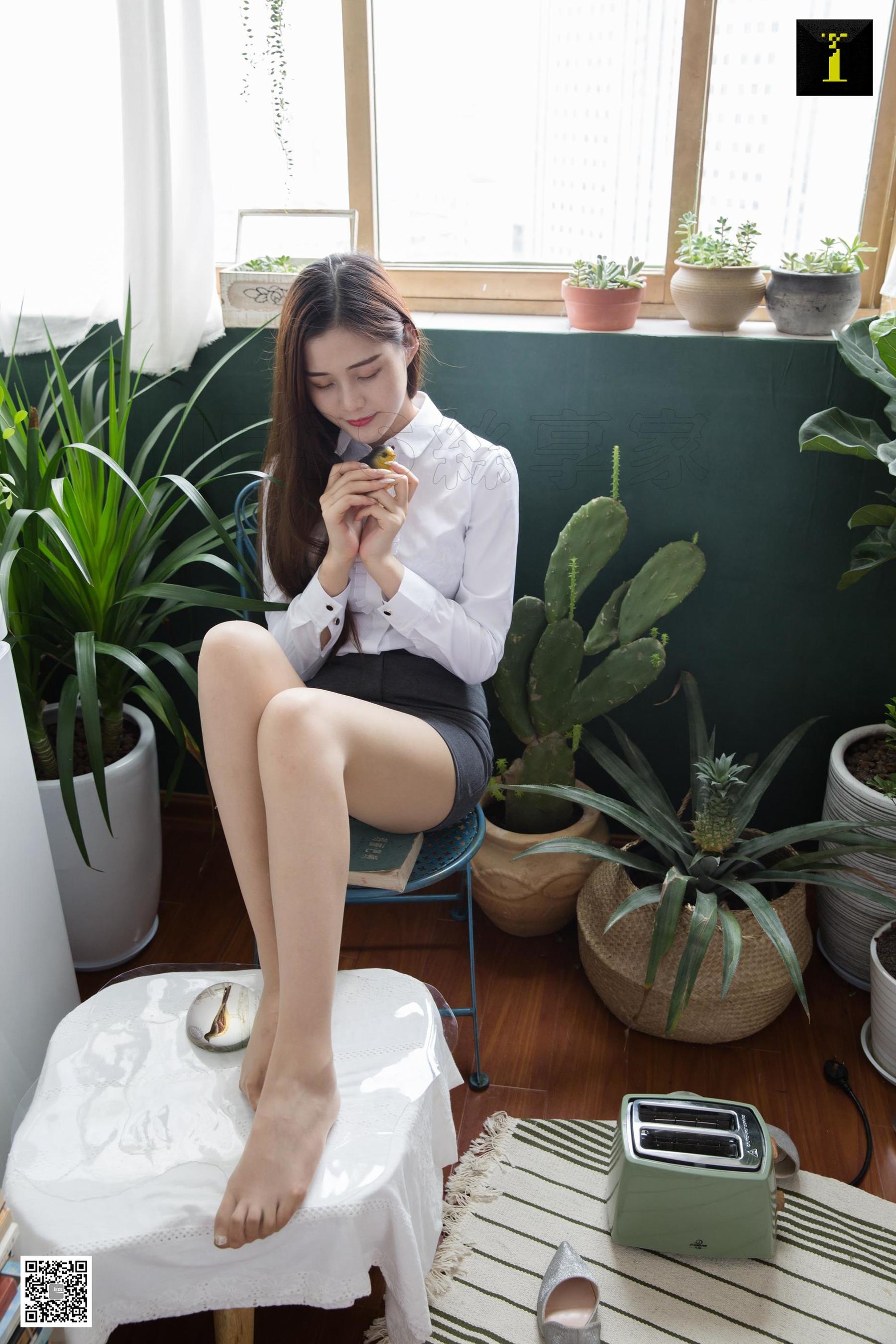 [异思趣向IESS] 模特 九妹 《可甜可盐的九妹》