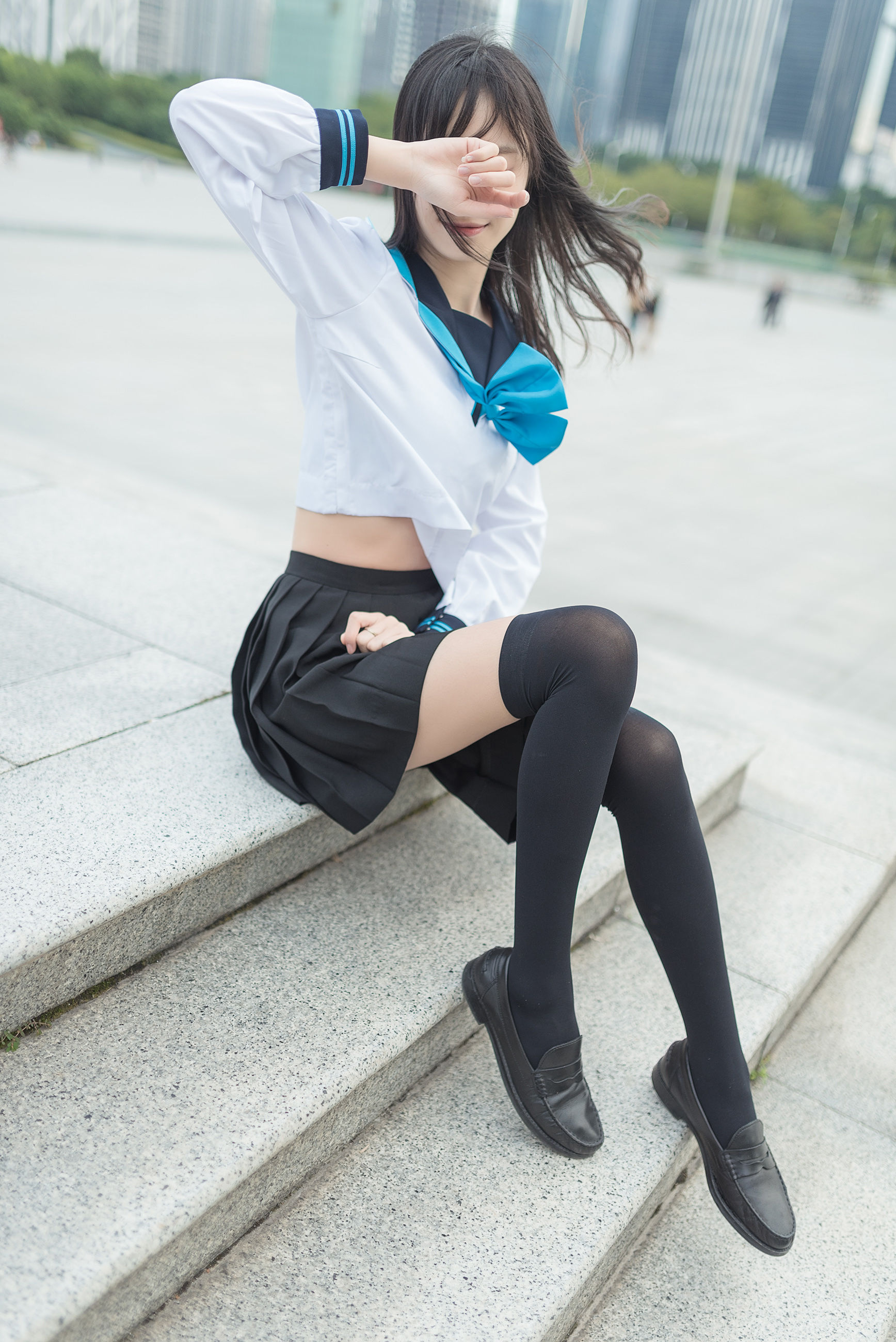 [风之领域] NO.003 黑丝美腿户外