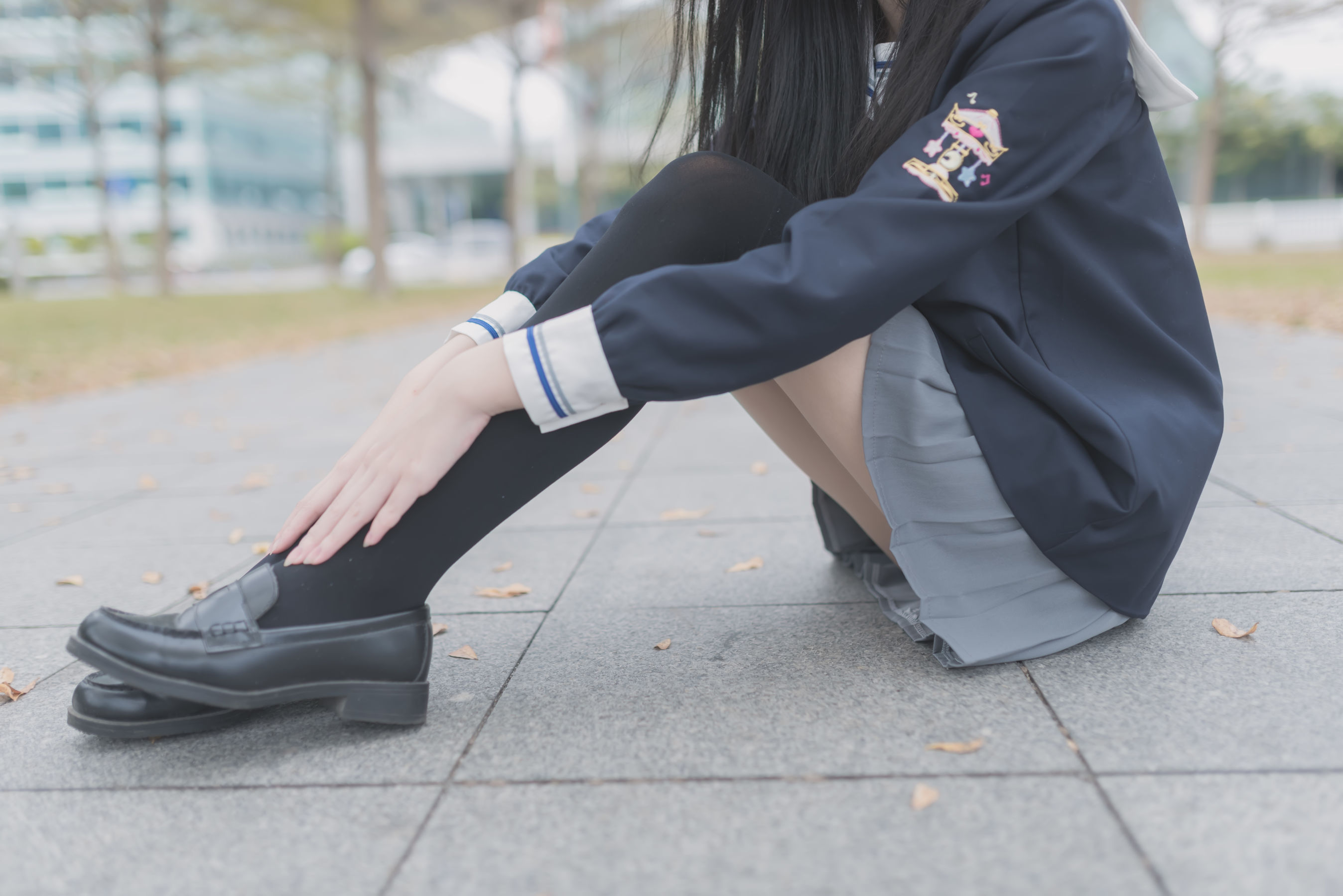 [风之领域] NO.021 学妹户外黑丝1