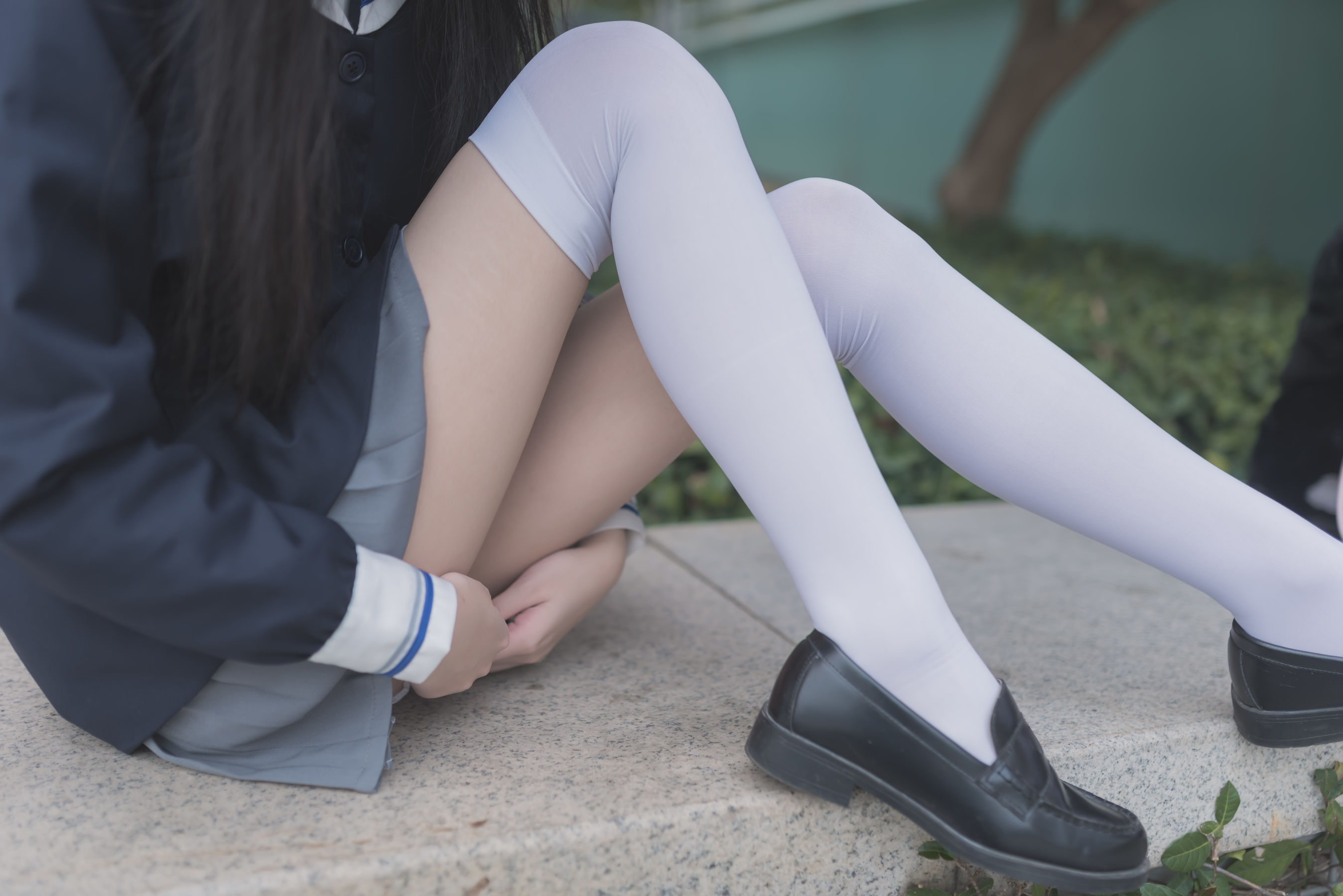 [风之领域] NO.021 学妹户外黑丝1