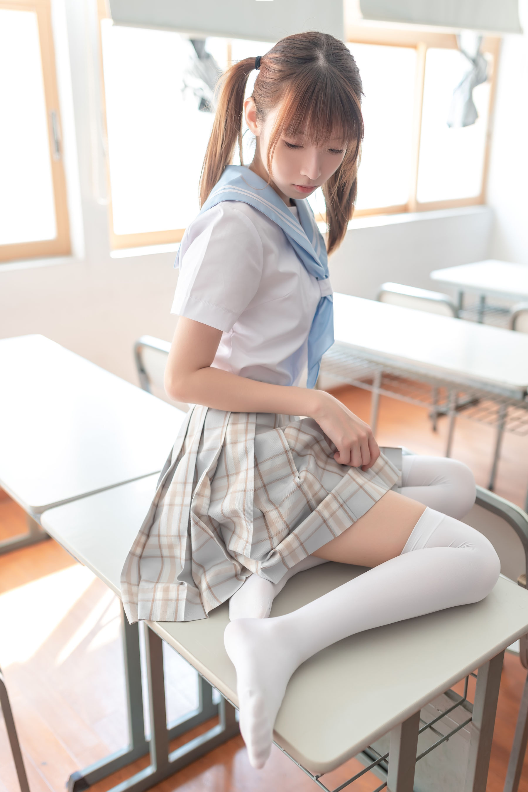 [风之领域] NO.041 祖木子 教室水手服白丝