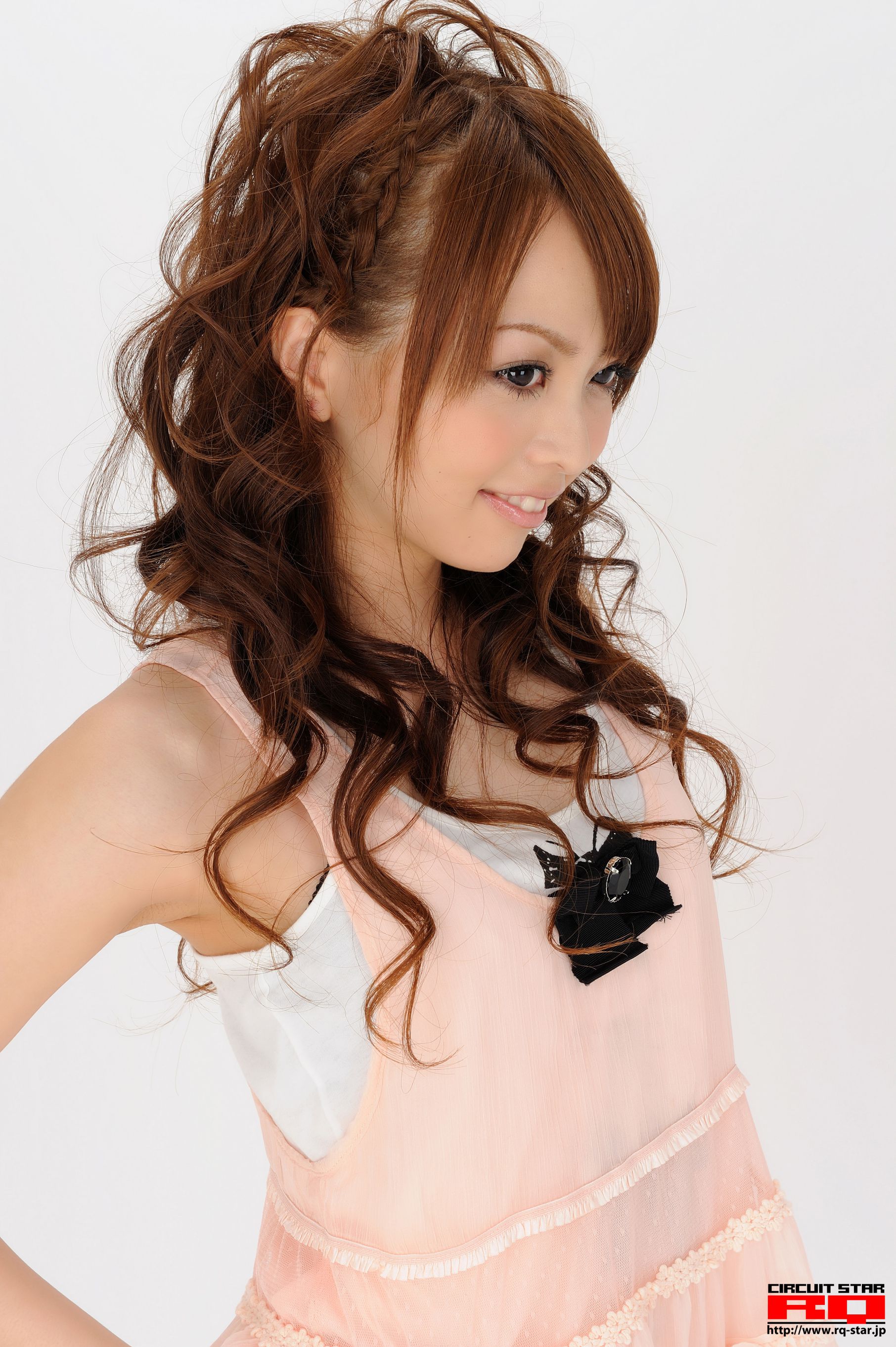 [RQ-STAR] NO.00297 Momoka Narushima 成岛桃香 Private Dress 写真集