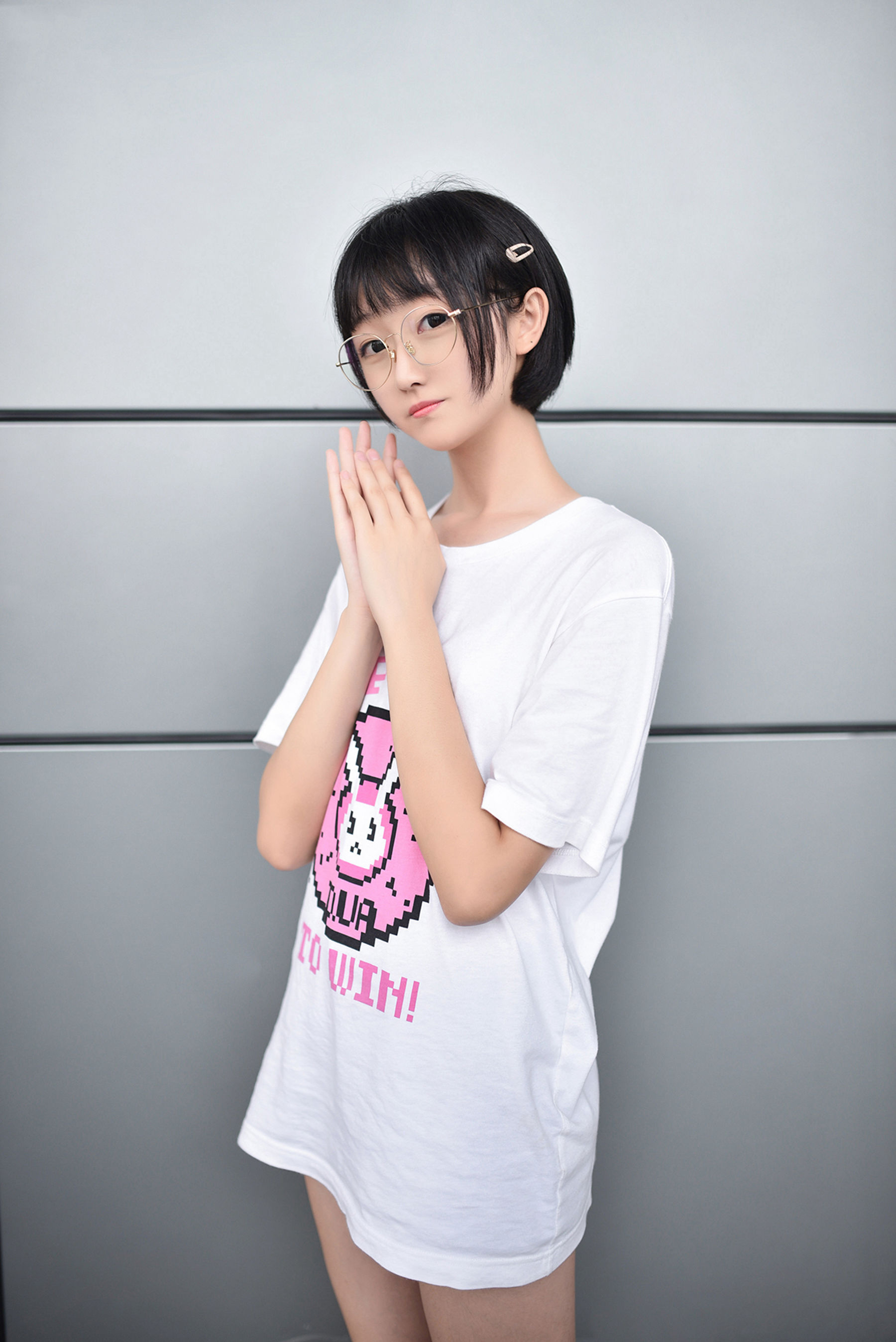 [风之领域] NO.100 眼镜妹妹超短牛仔美腿