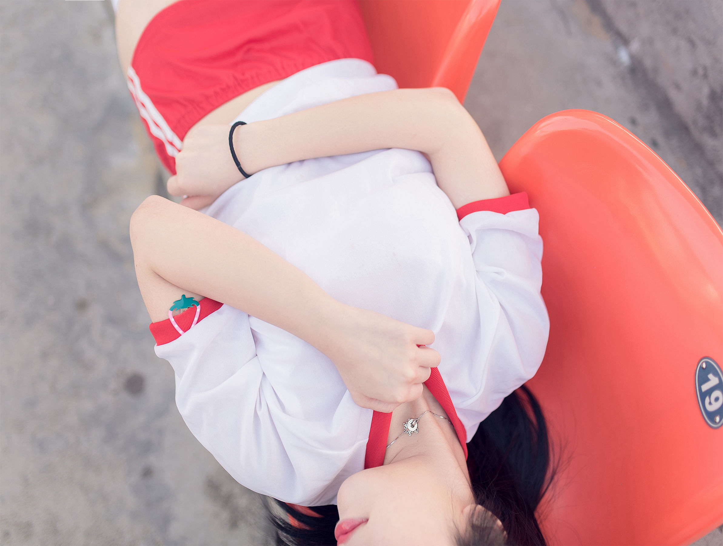 [风之领域] NO.112 运动场上的白丝体操服少女