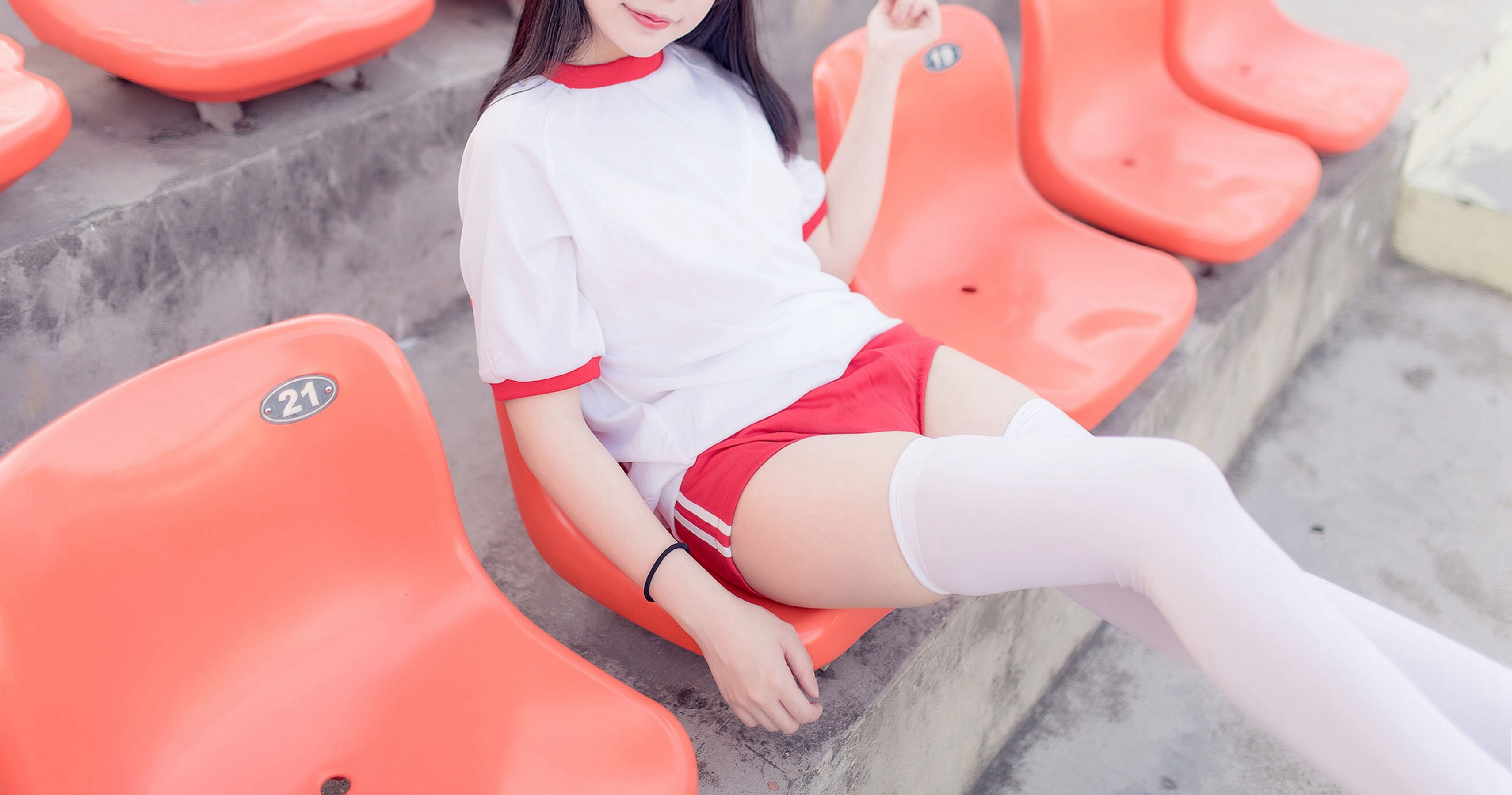 [风之领域] NO.112 运动场上的白丝体操服少女