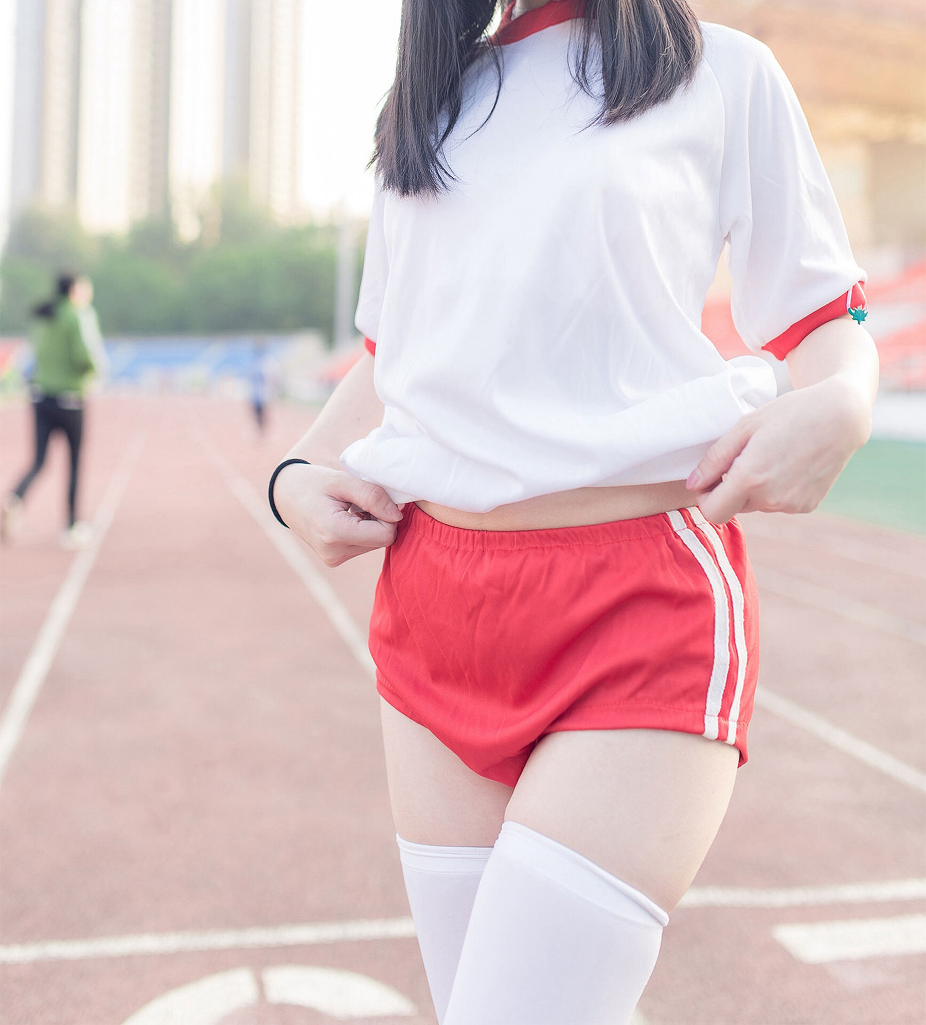 [风之领域] NO.112 运动场上的白丝体操服少女