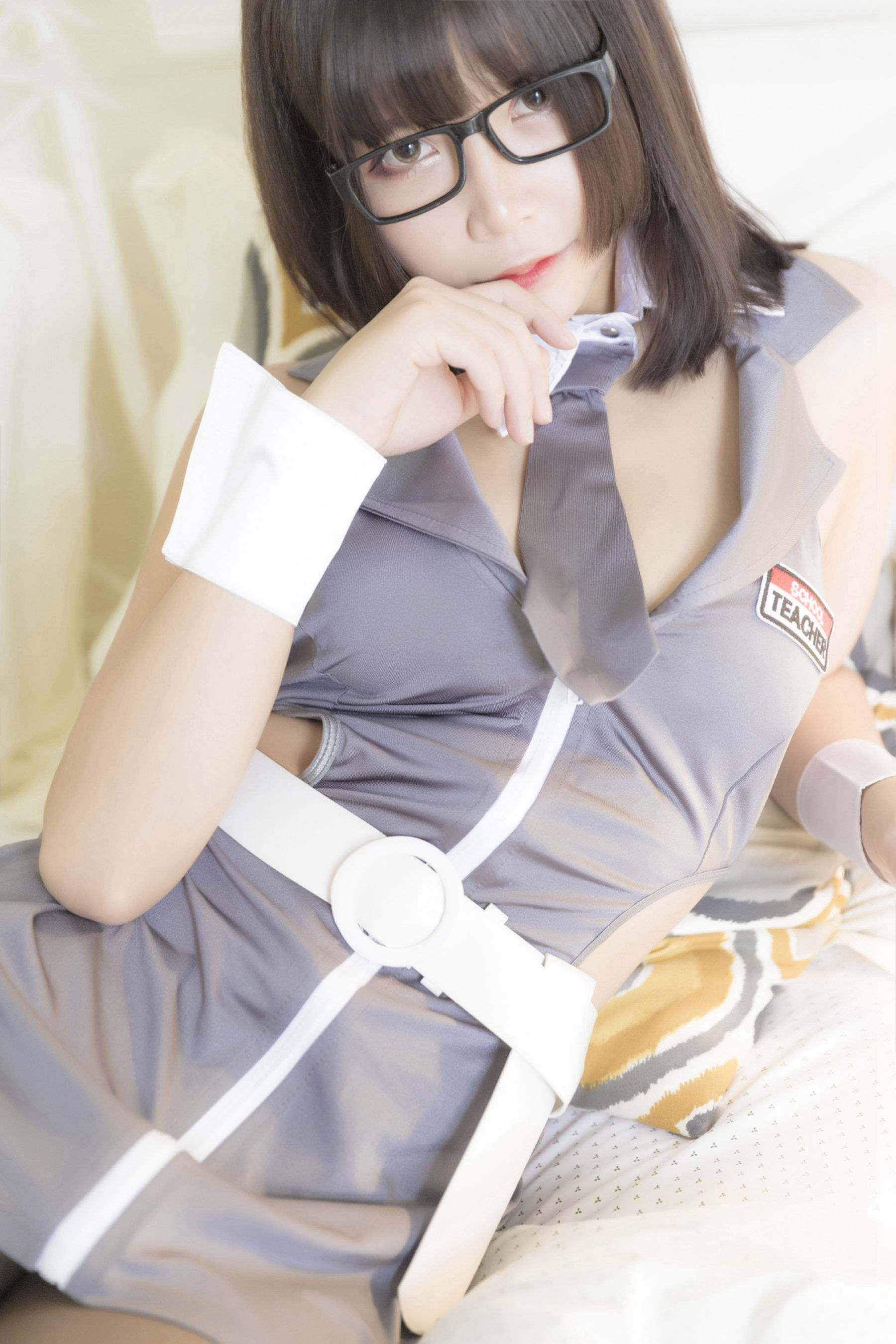 [风之领域] NO.122 情趣制服眼镜妹