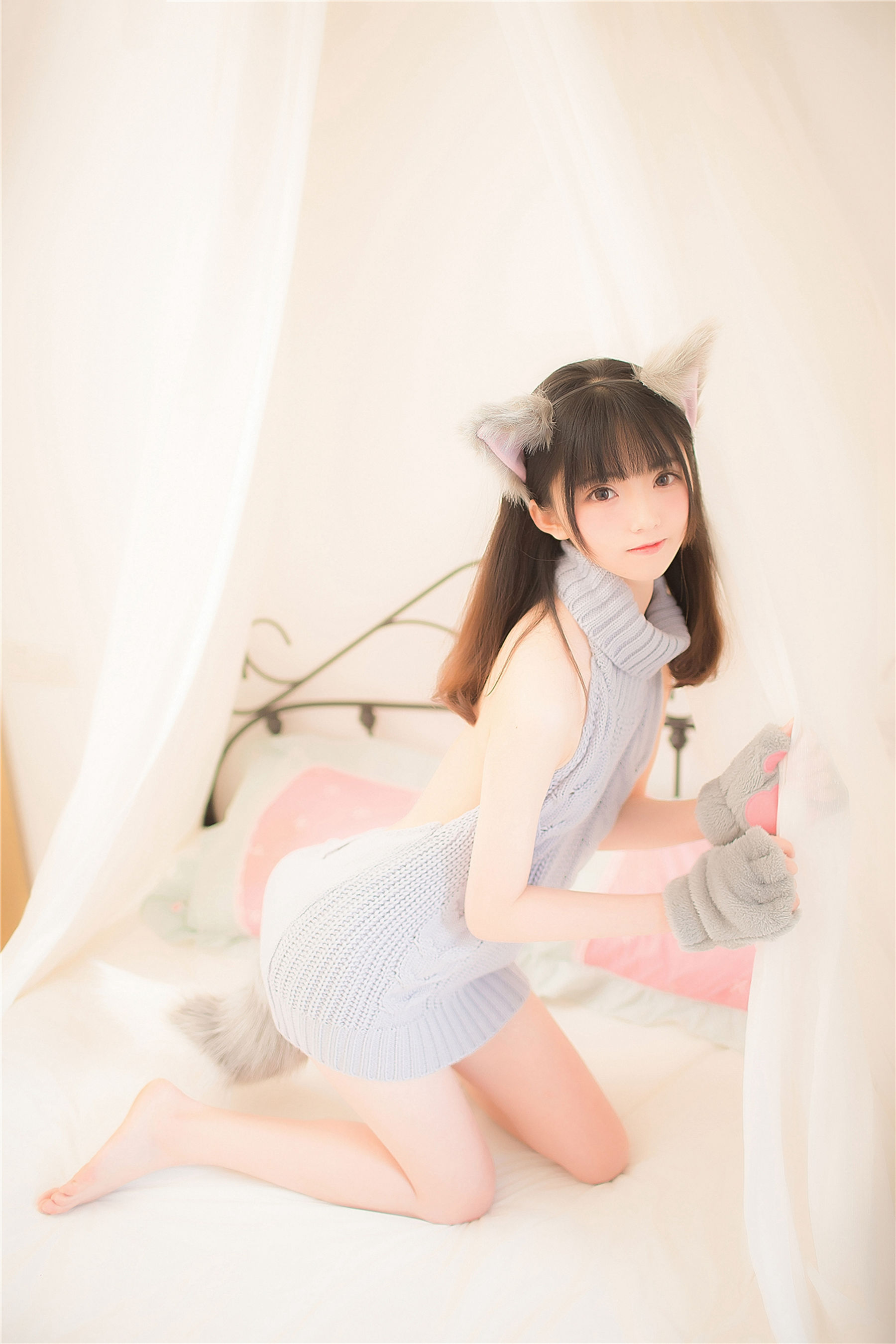 [风之领域] NO.128 露背毛衣熊女孩