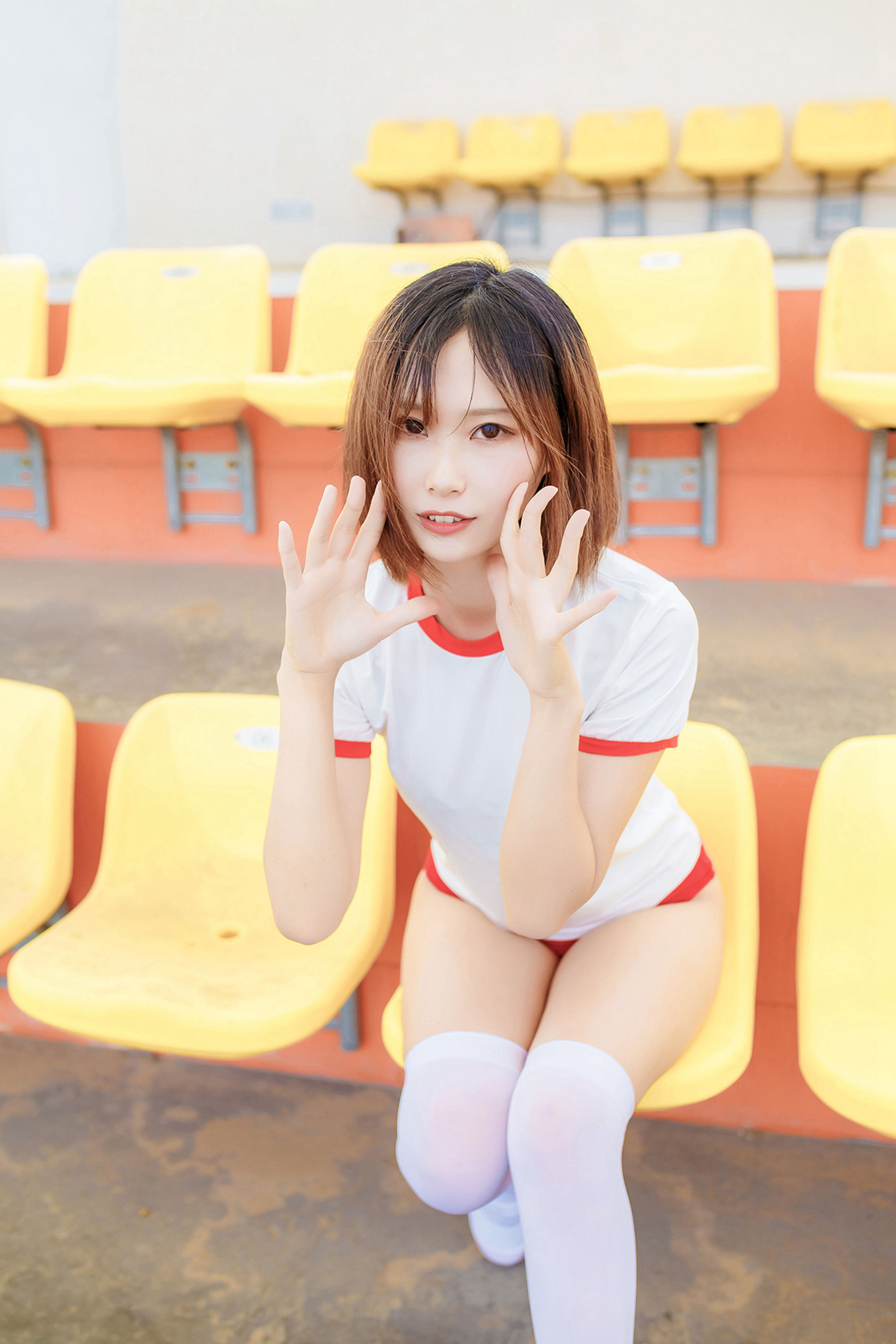 [风之领域] NO.132 体操服少女的过膝白丝