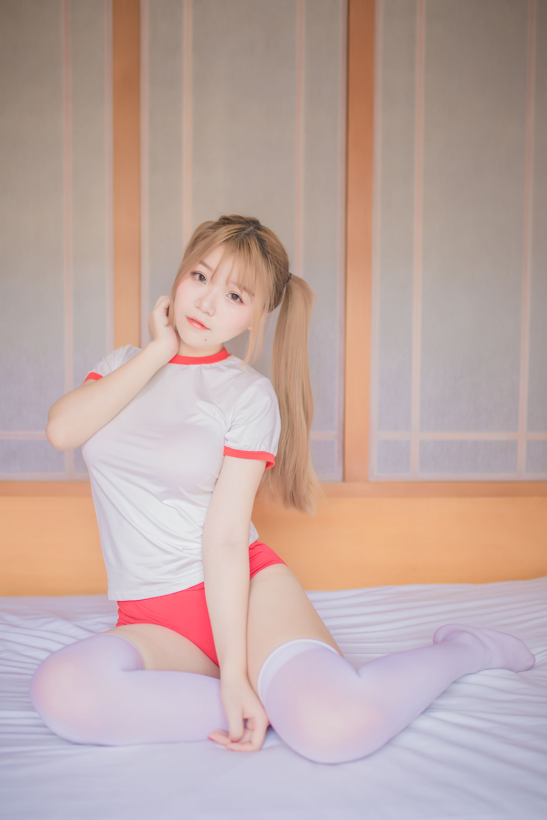 [萝莉COS] Yoko宅夏 《妹汤物语(校服)》