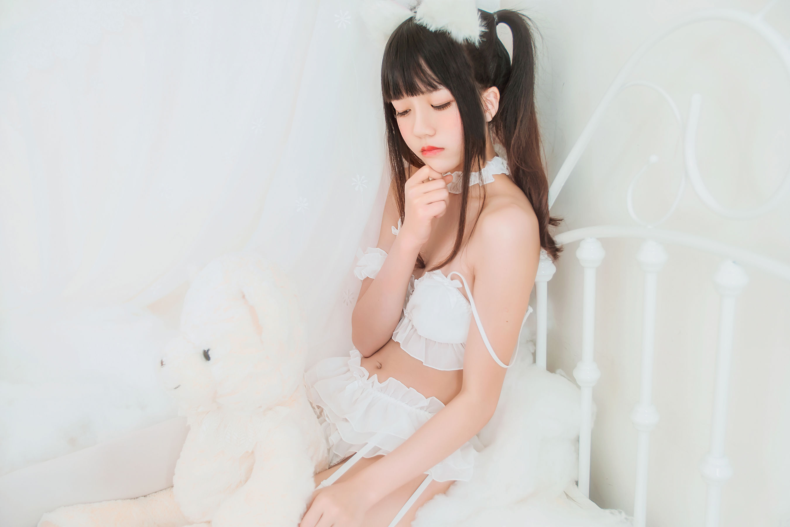 [萝莉COS] 桜桃喵《白猫》