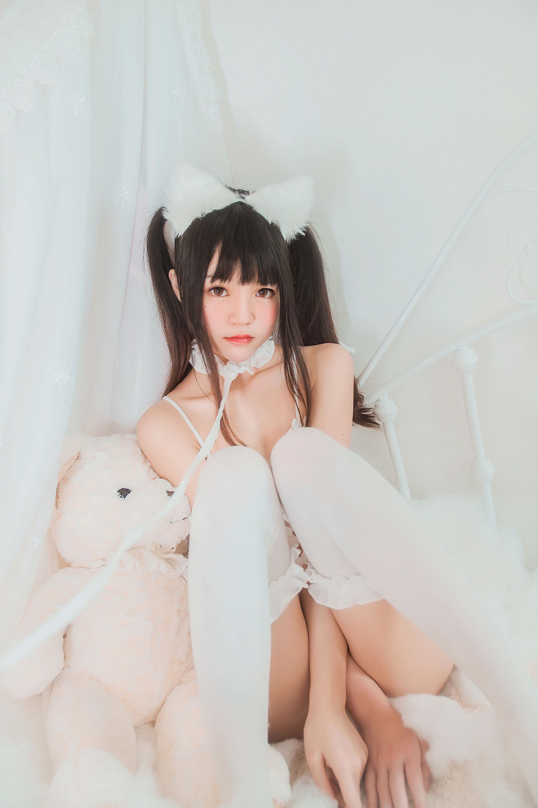 [萝莉COS] 桜桃喵《白猫》
