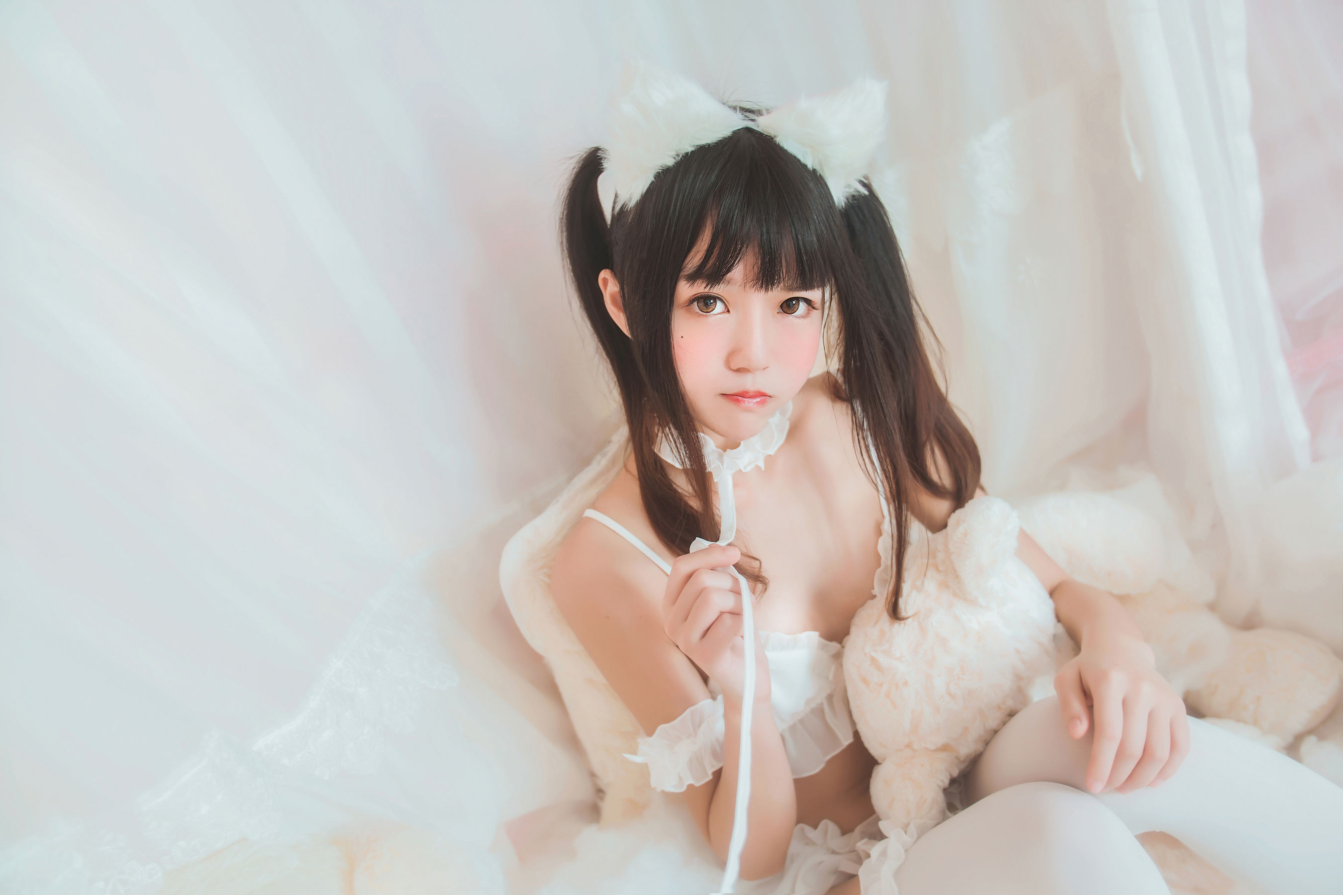 [萝莉COS] 桜桃喵《白猫》