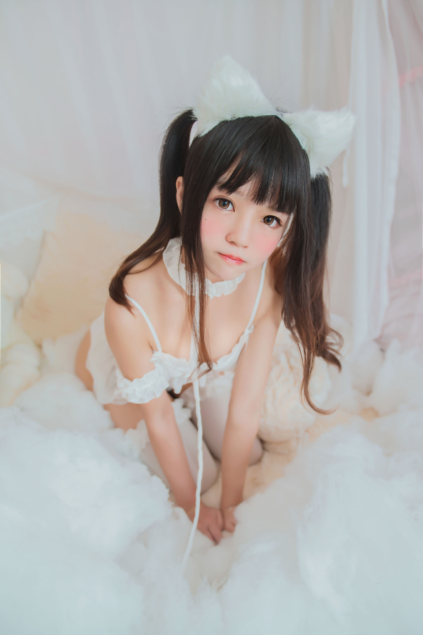 [萝莉COS] 桜桃喵《白猫》