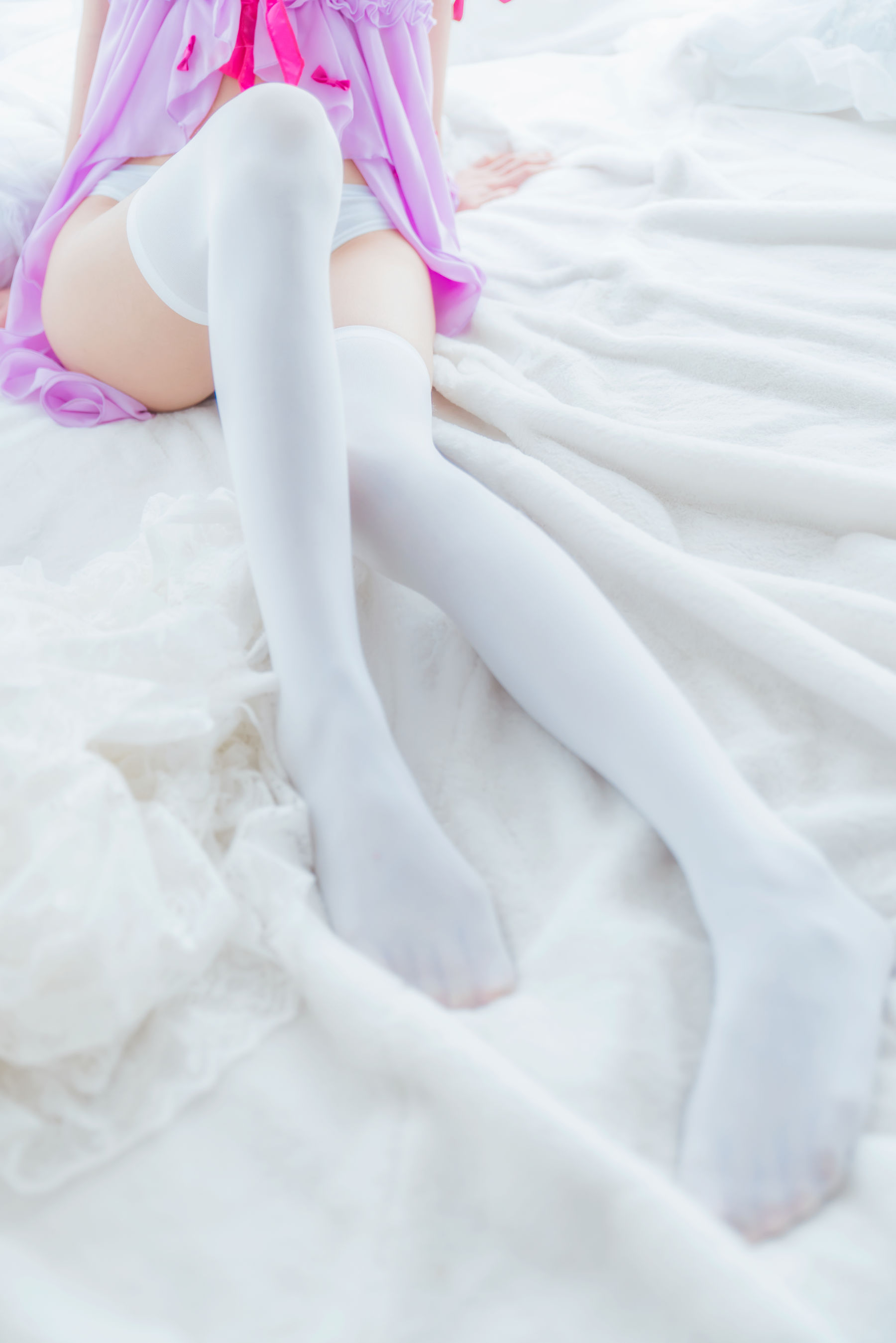 [萝莉COS] 桜桃喵《(加藤惠)小睡裙》