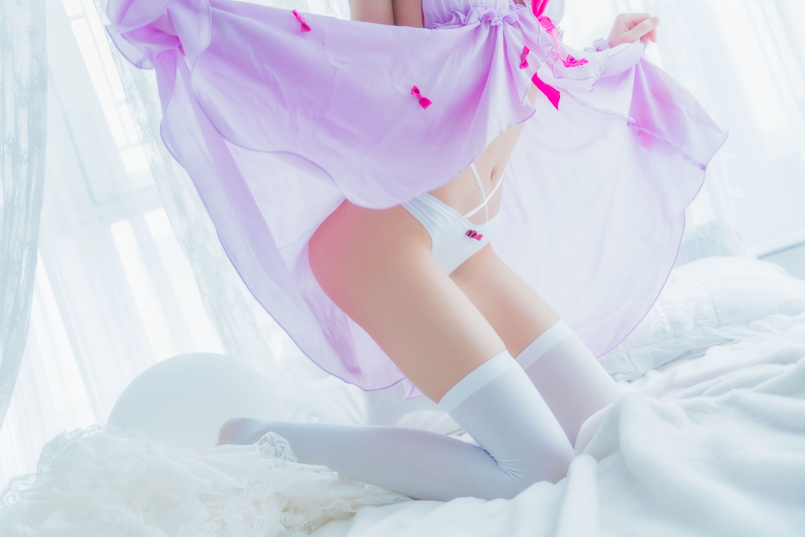 [萝莉COS] 桜桃喵《(加藤惠)小睡裙》
