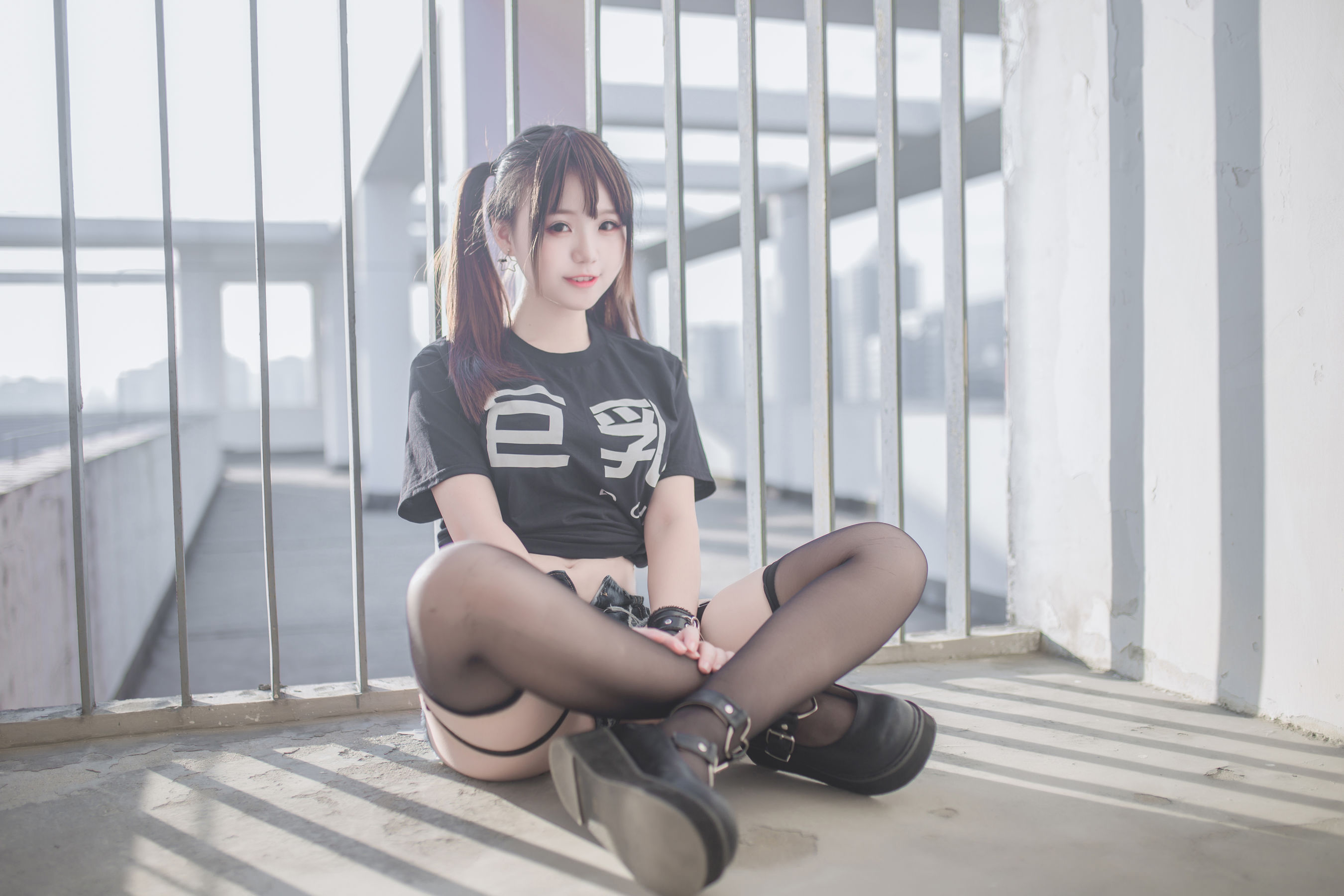 [萝莉COS] Yoko宅夏《巨乳》