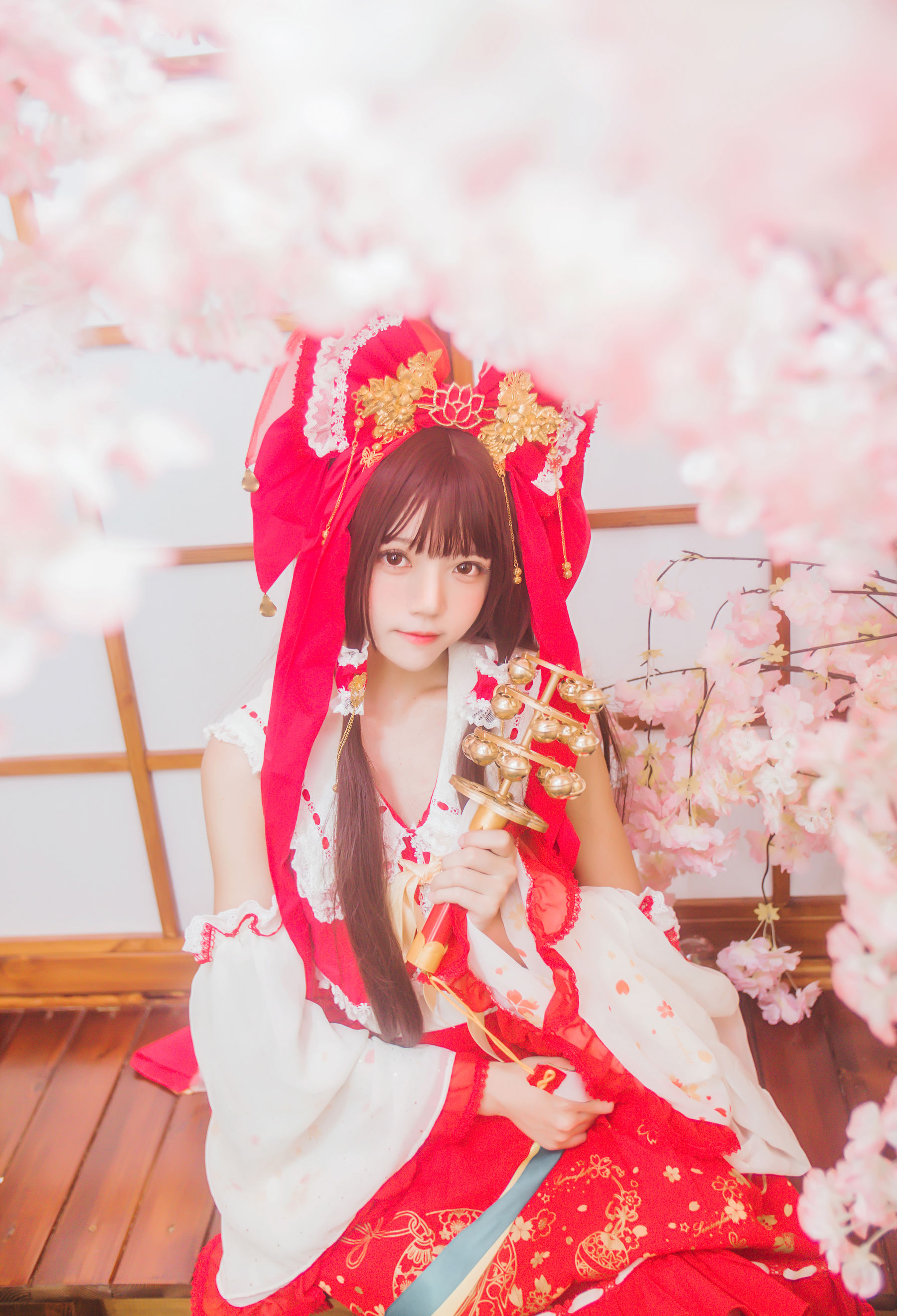 [萝莉COS] 疯猫ss《灵梦》