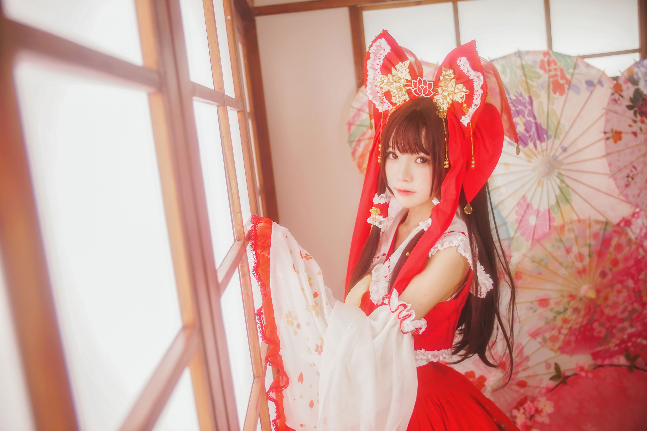 [萝莉COS] 疯猫ss《灵梦》