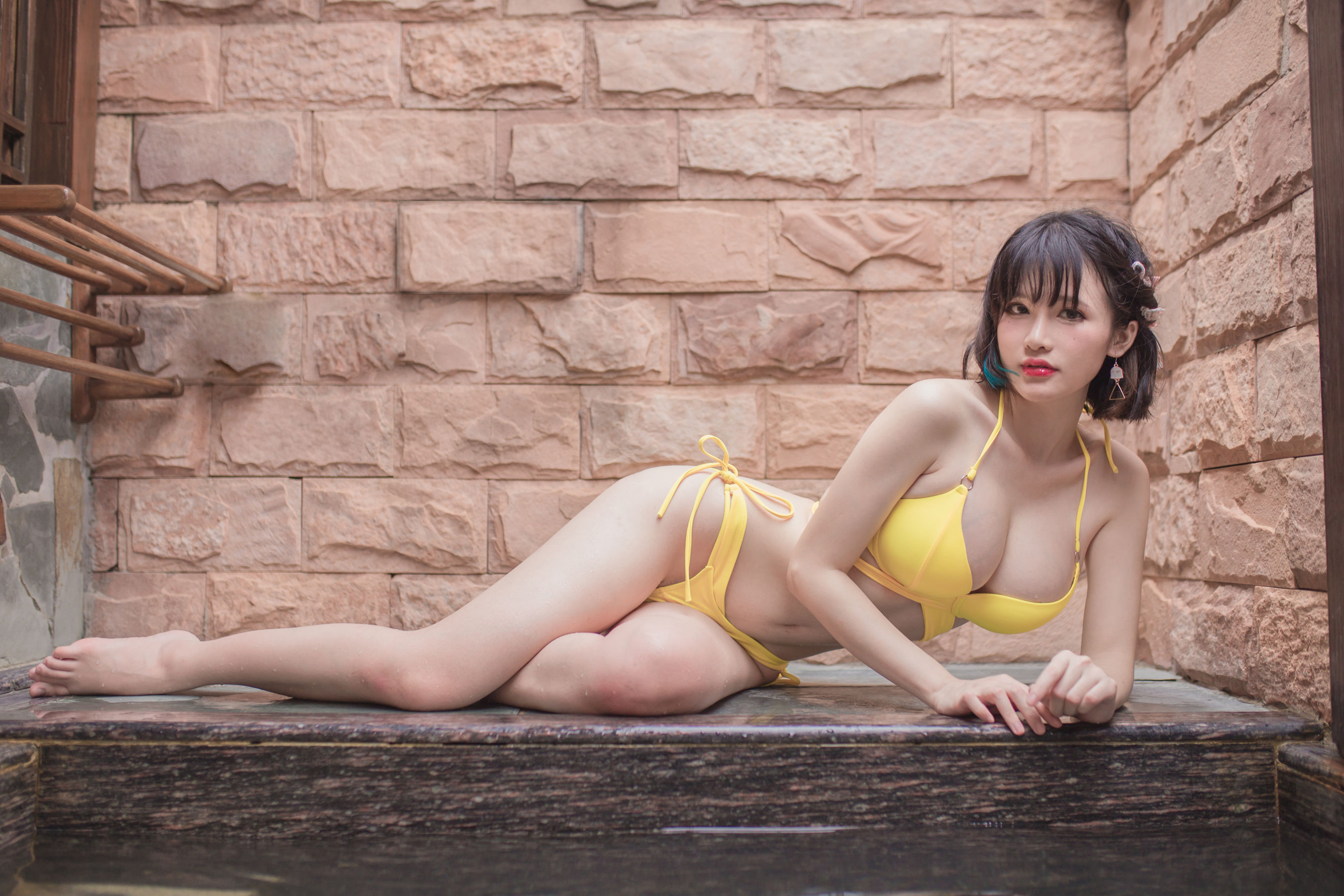 [萝莉COS] Yoko宅夏《妹汤物语(泳装)》