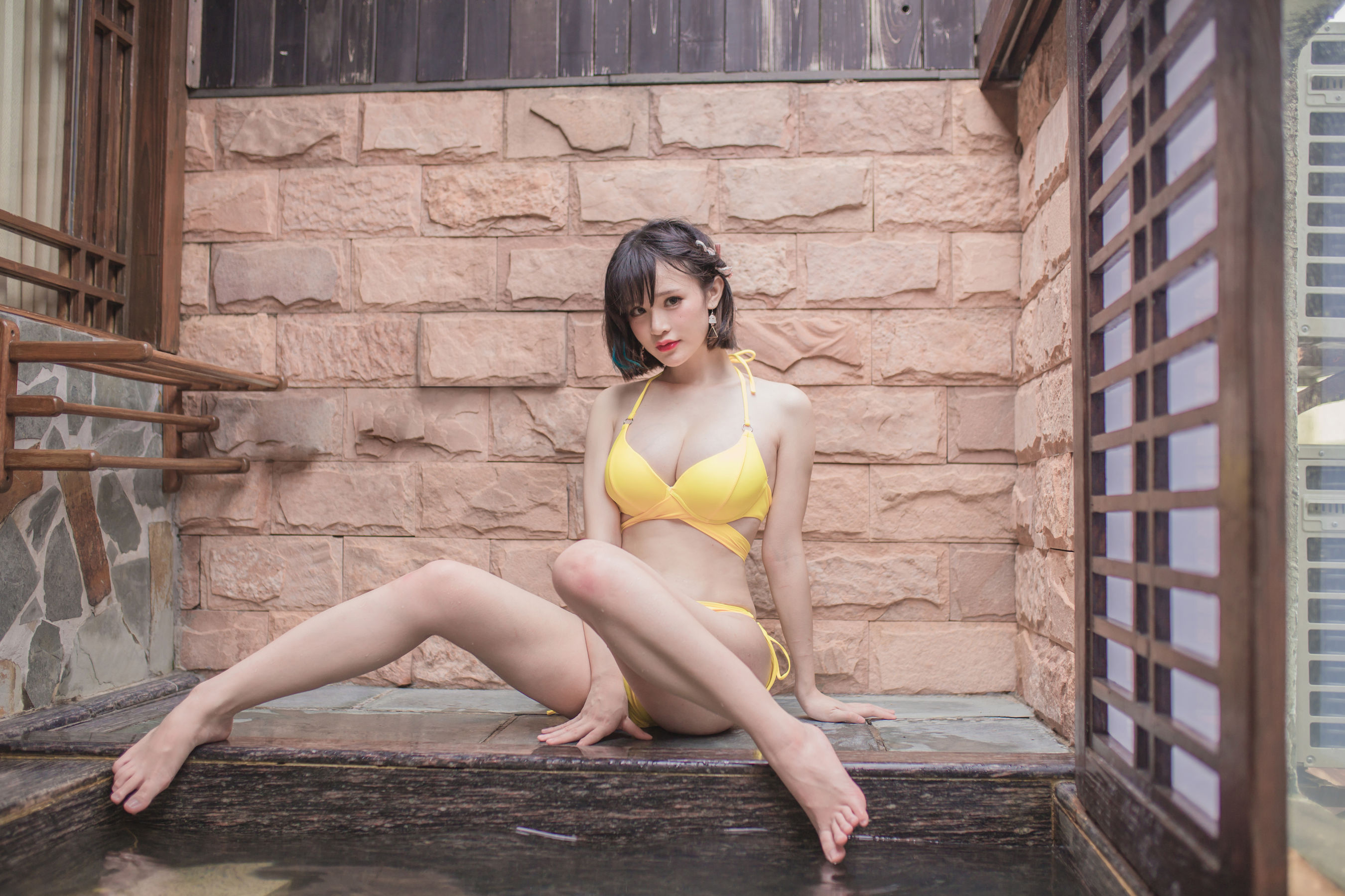 [萝莉COS] Yoko宅夏《妹汤物语(泳装)》