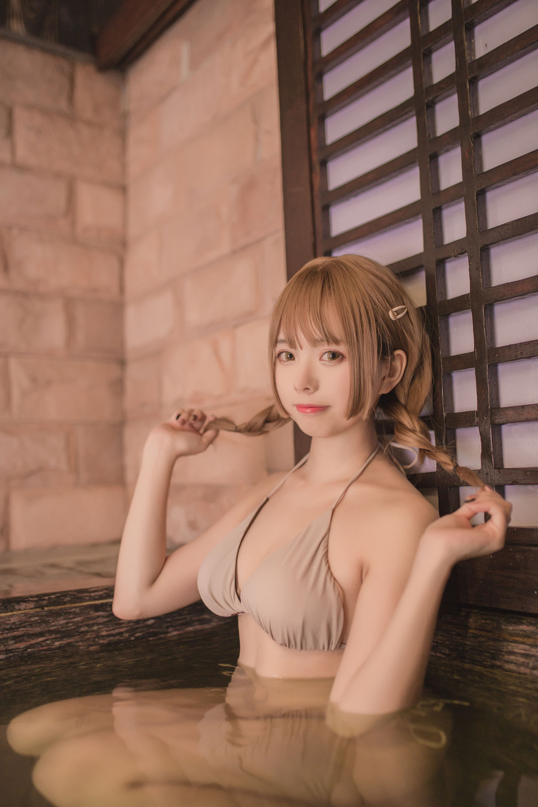 [萝莉COS] Yoko宅夏《妹汤物语(泳装)》