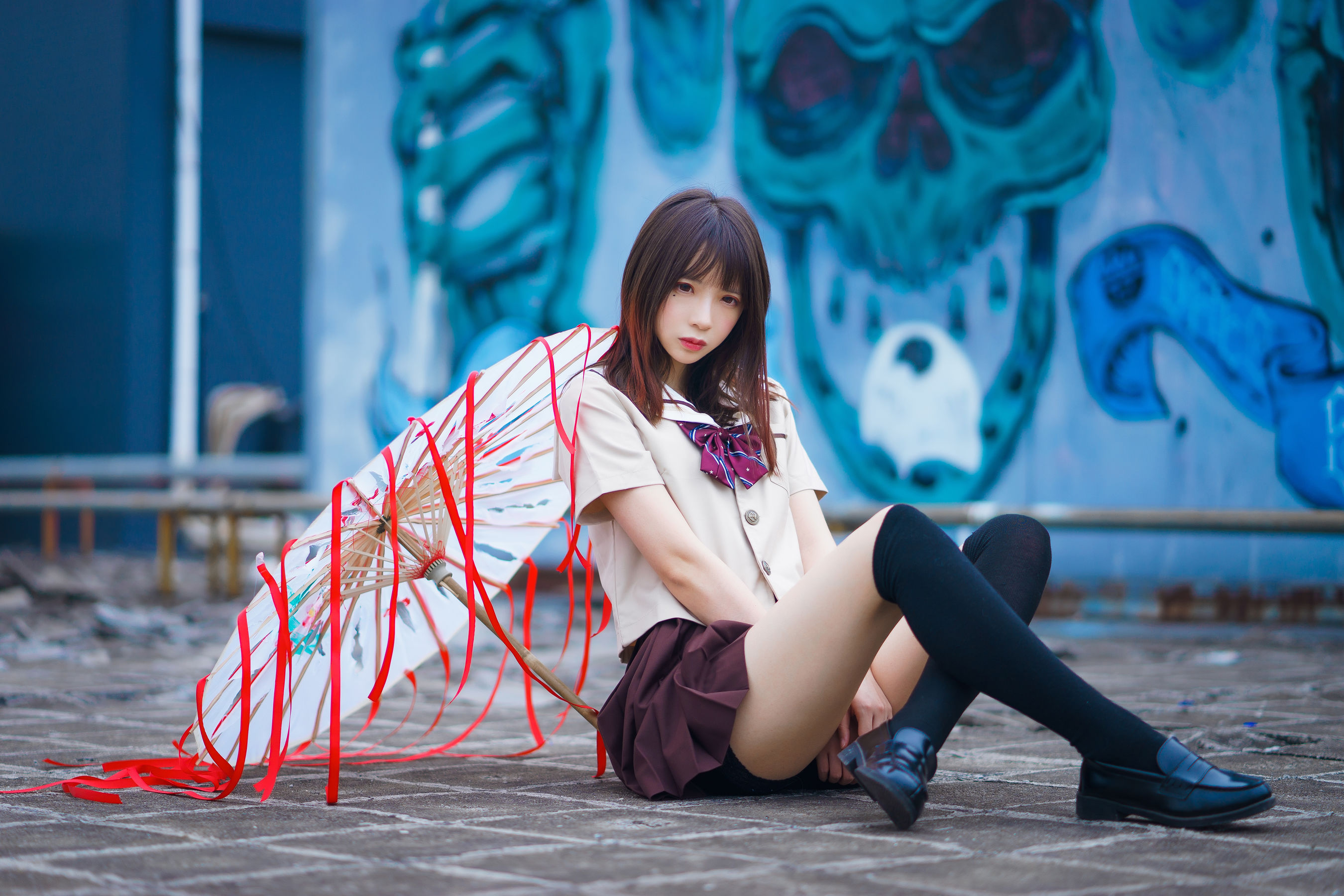 [萝莉COS] 疯猫ss《丝袜狂想曲(伞)》