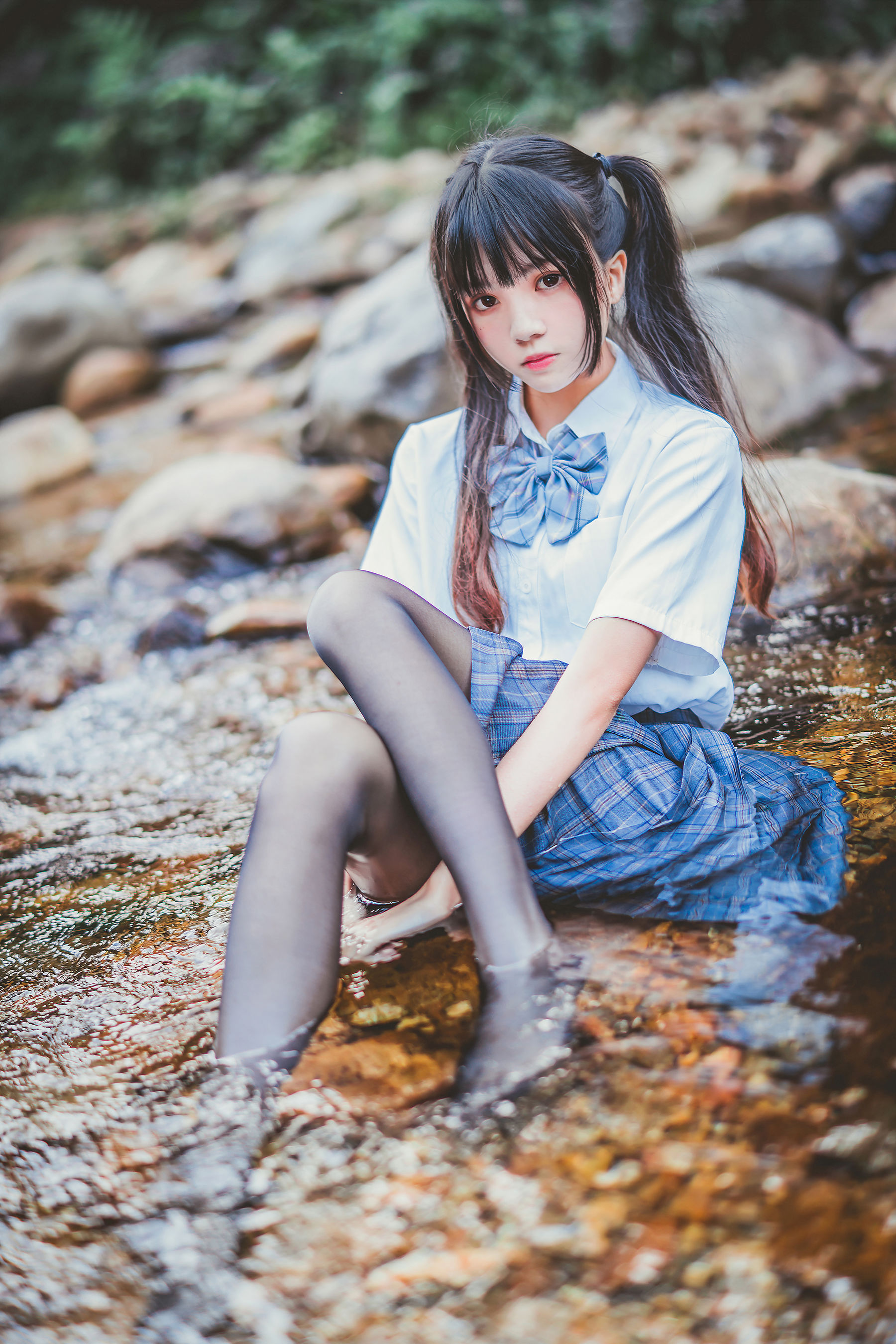 [萝莉COS] 桜桃喵《校服少女COSPLAY湿身系列》