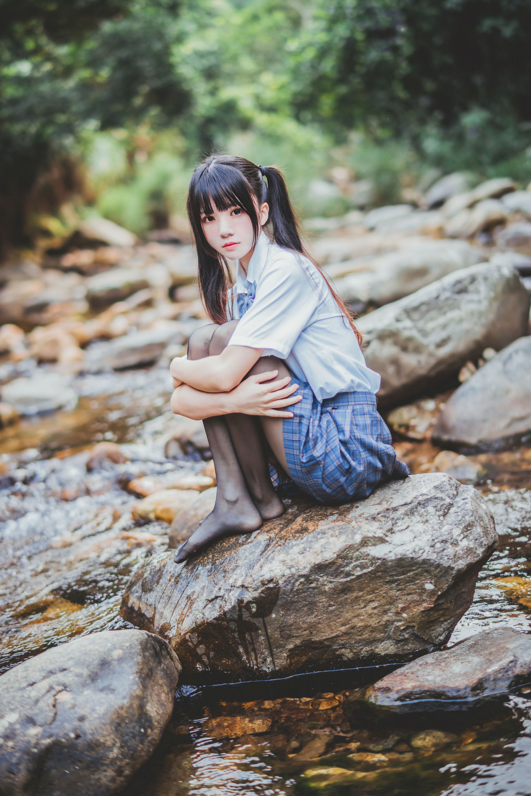 [萝莉COS] 桜桃喵《校服少女COSPLAY湿身系列》