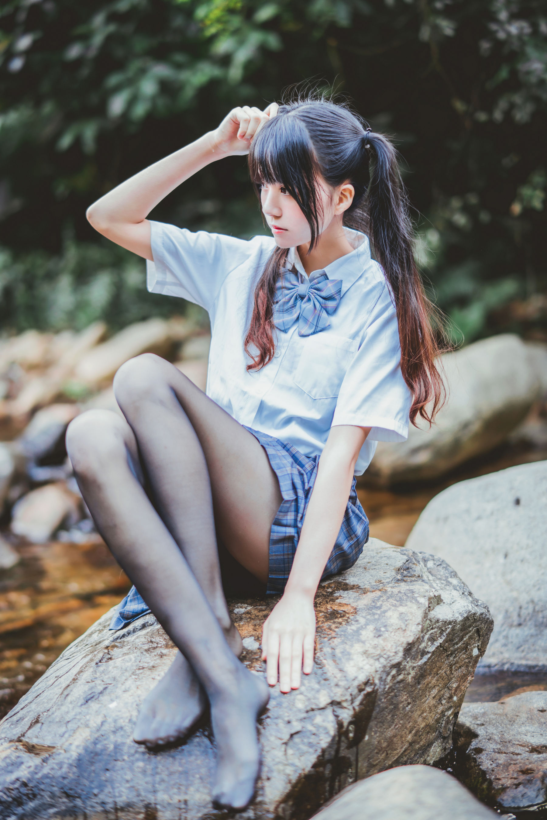 [萝莉COS] 桜桃喵《校服少女COSPLAY湿身系列》