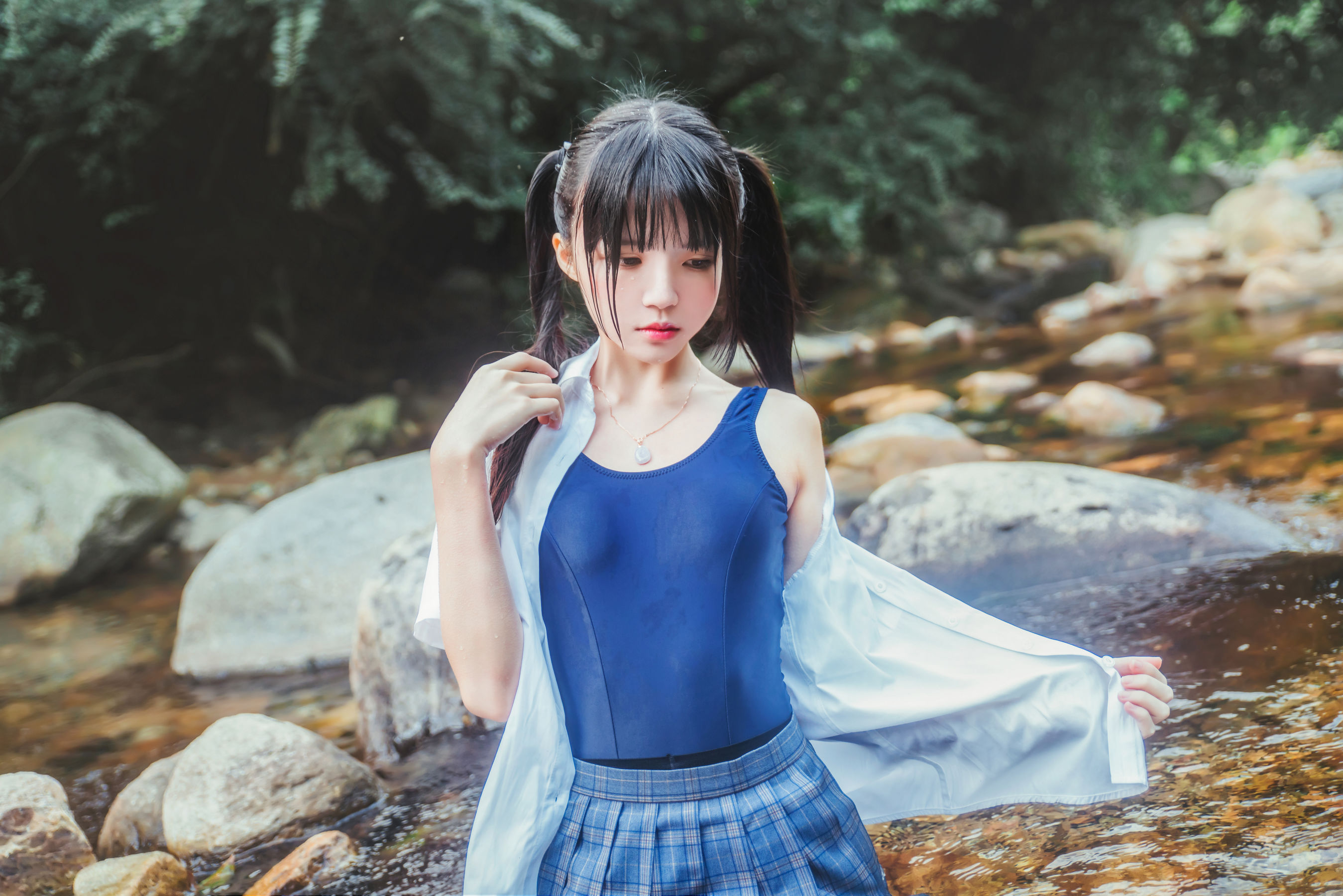 [萝莉COS] 桜桃喵《校服少女COSPLAY湿身系列》