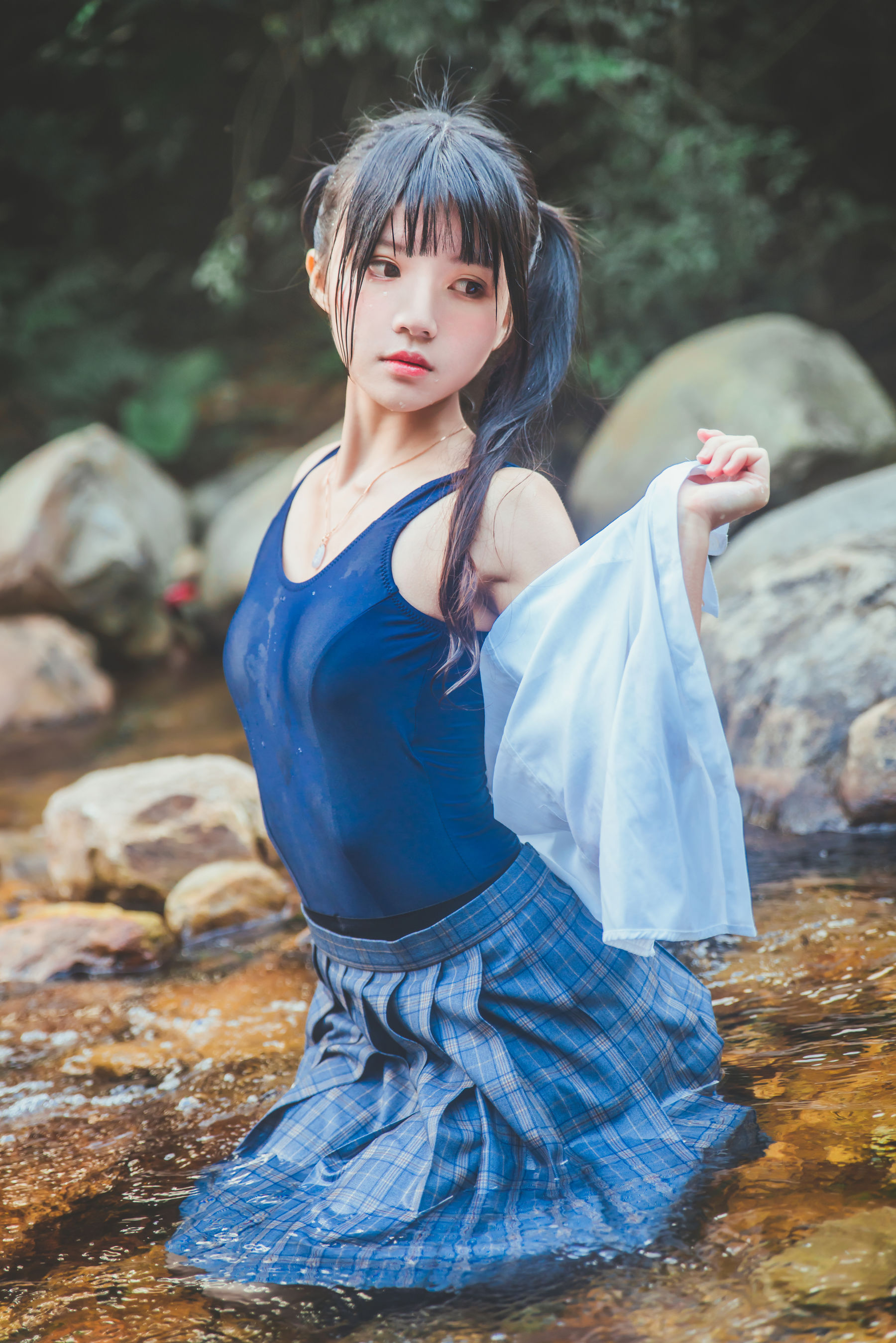 [萝莉COS] 桜桃喵《校服少女COSPLAY湿身系列》