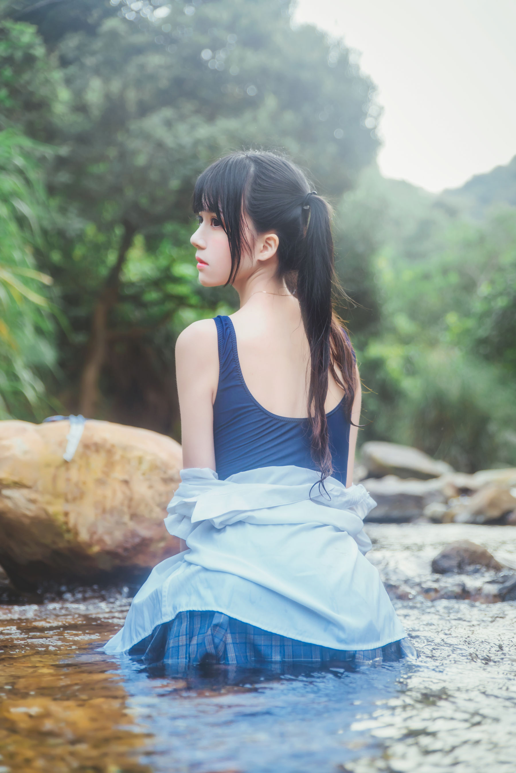 [萝莉COS] 桜桃喵《校服少女COSPLAY湿身系列》