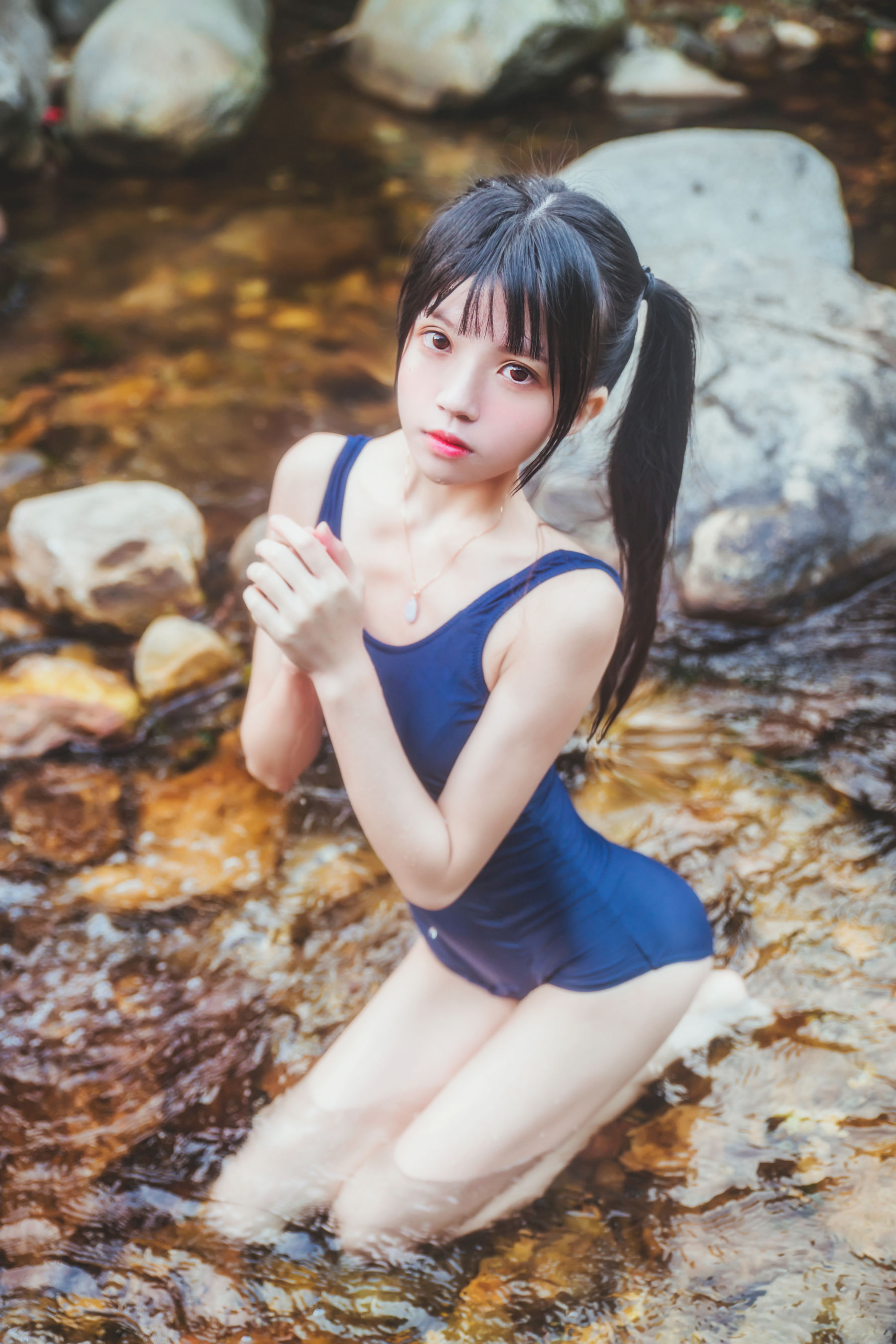 [萝莉COS] 桜桃喵《校服少女COSPLAY湿身系列》