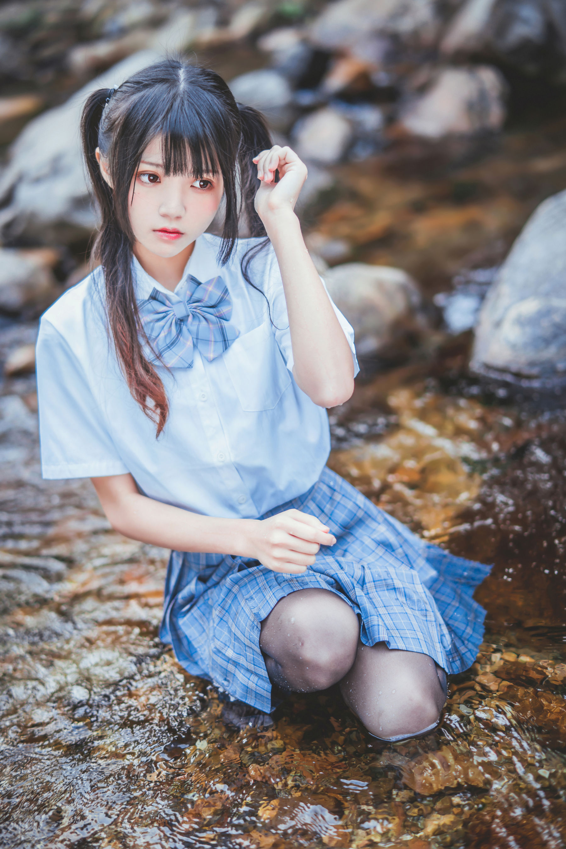 [萝莉COS] 桜桃喵《校服少女COSPLAY湿身系列》