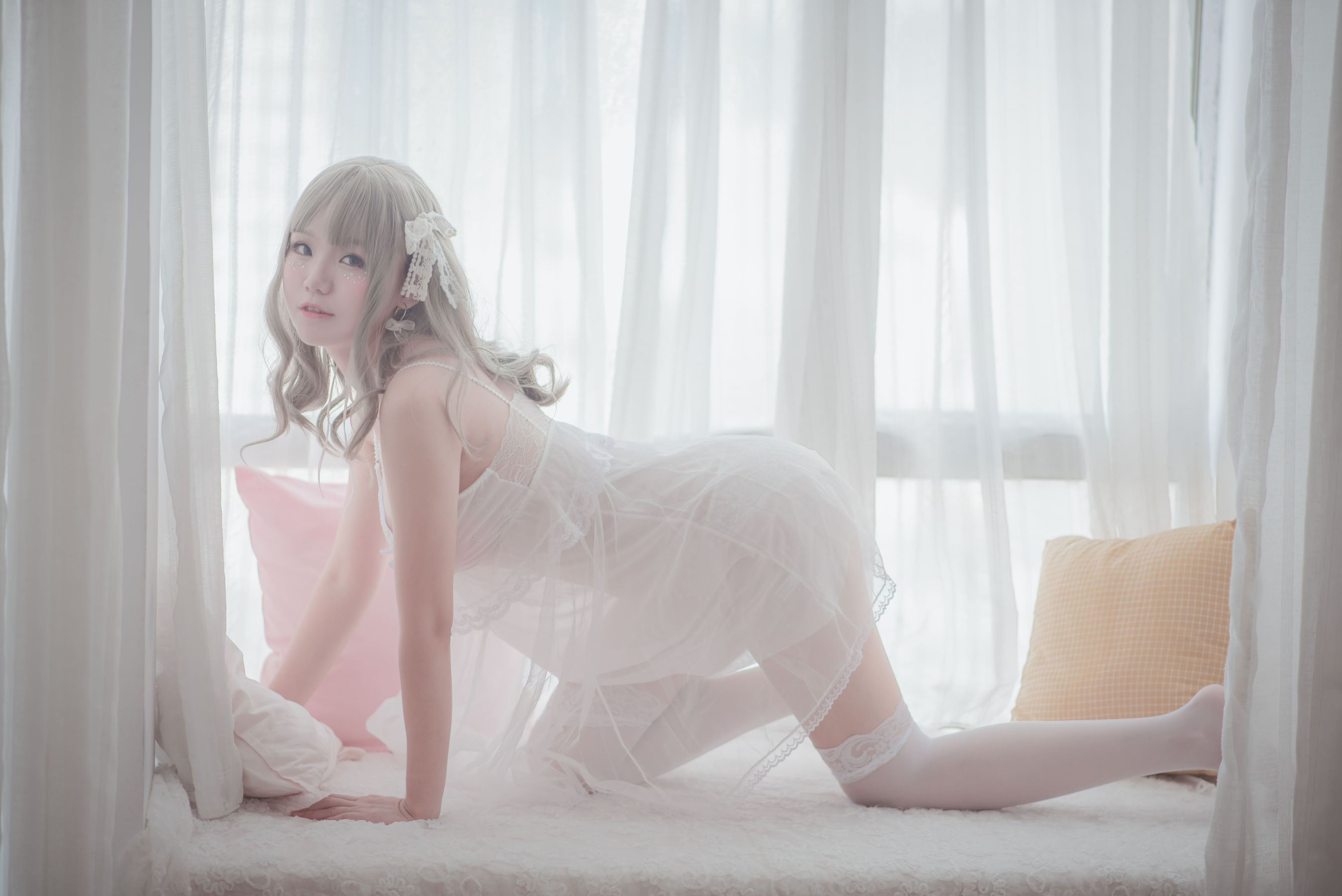 [萝莉COS] Yoko宅夏《白色丝质连衣裙》