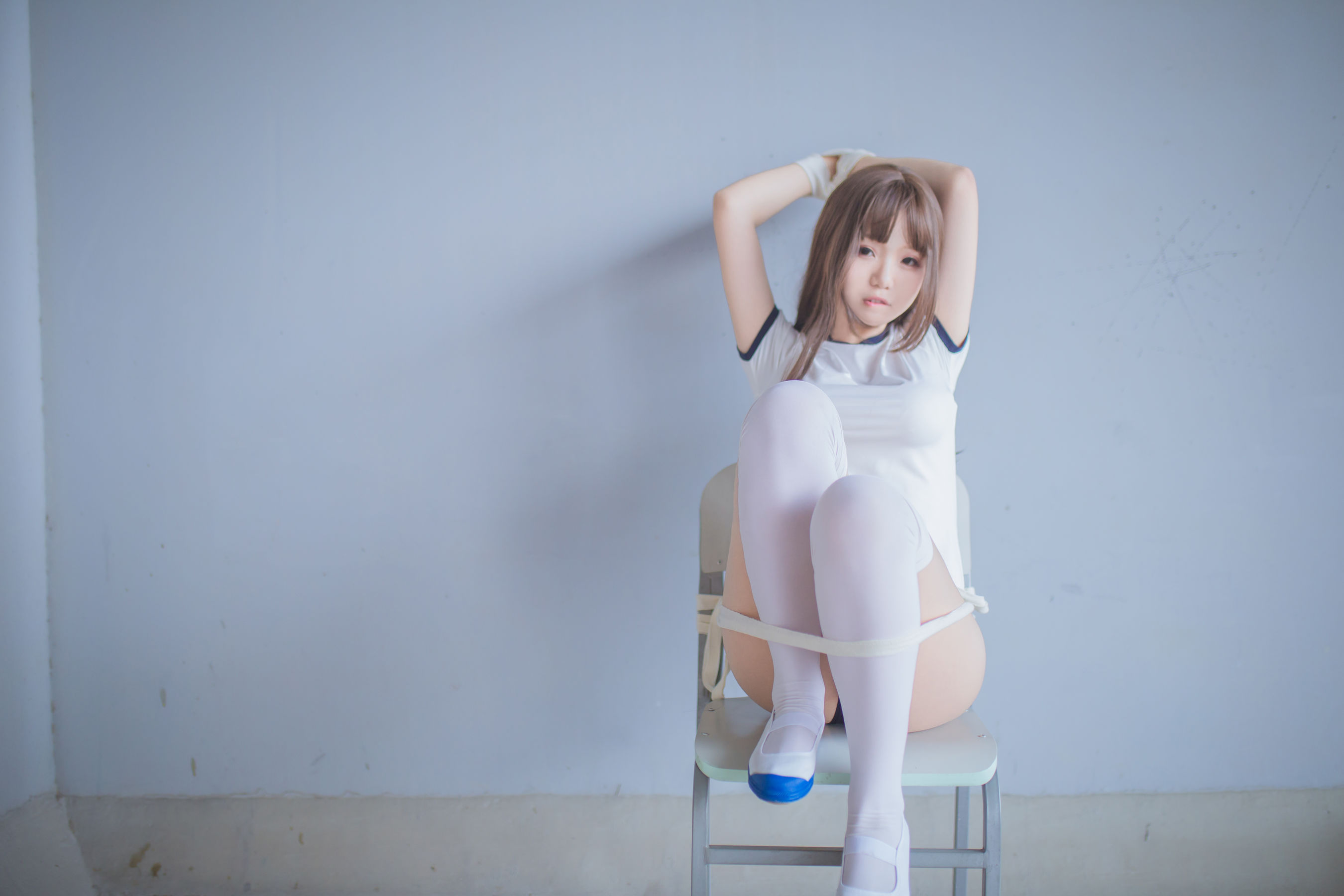 [萝莉COS] Yoko宅夏《白丝捆绑》