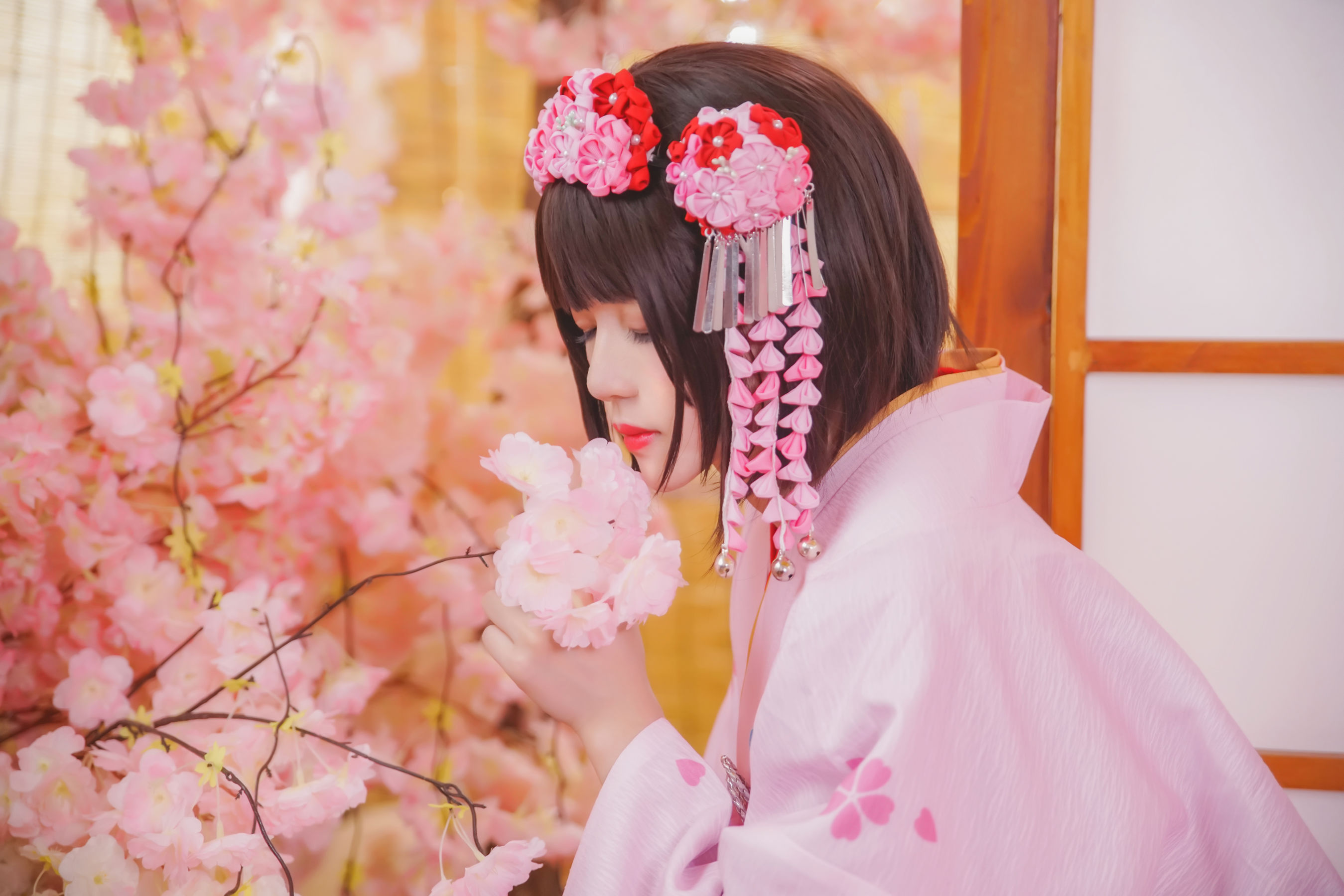 [萝莉COS] 桜桃喵《(加藤惠)和服》