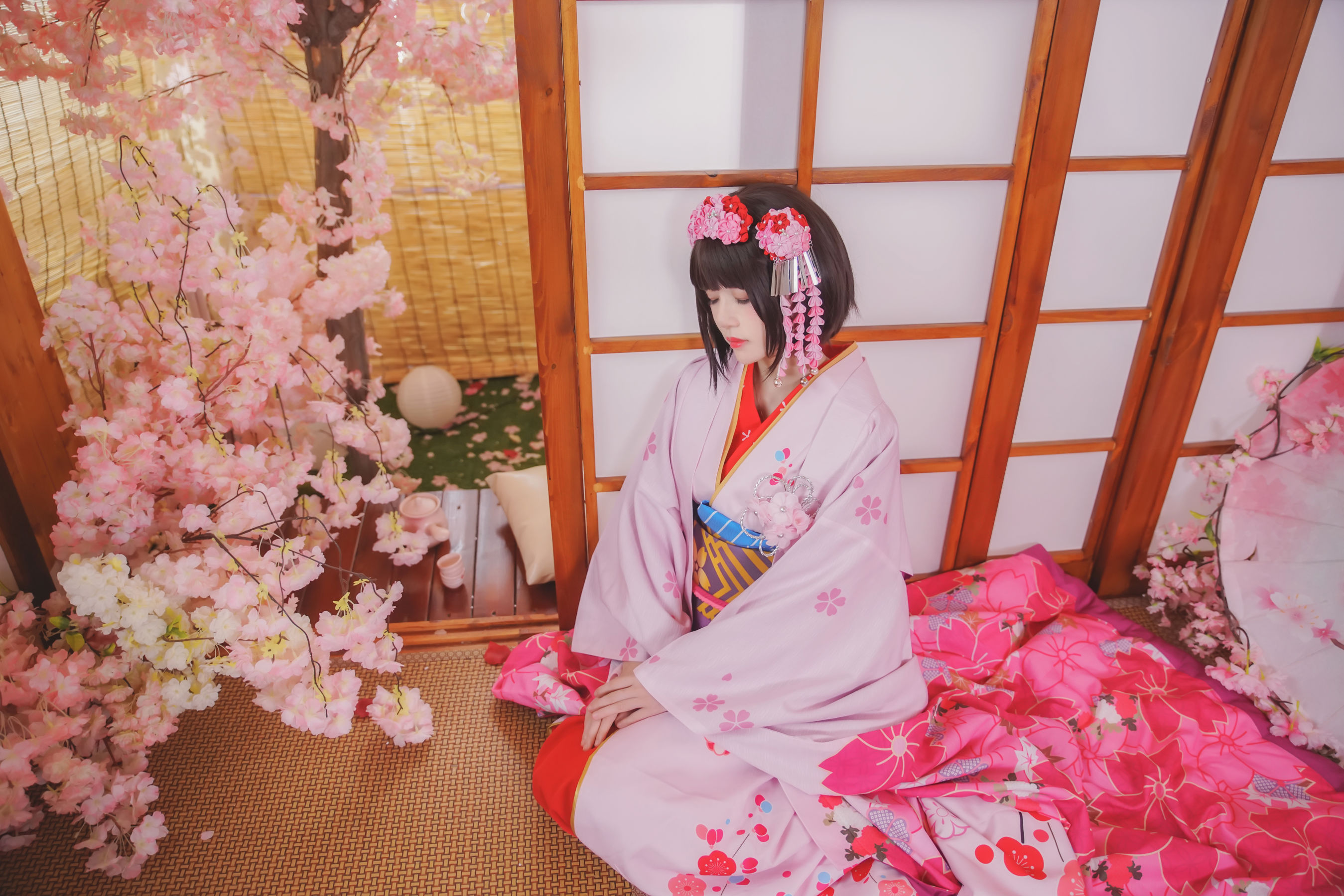 [萝莉COS] 桜桃喵《(加藤惠)和服》