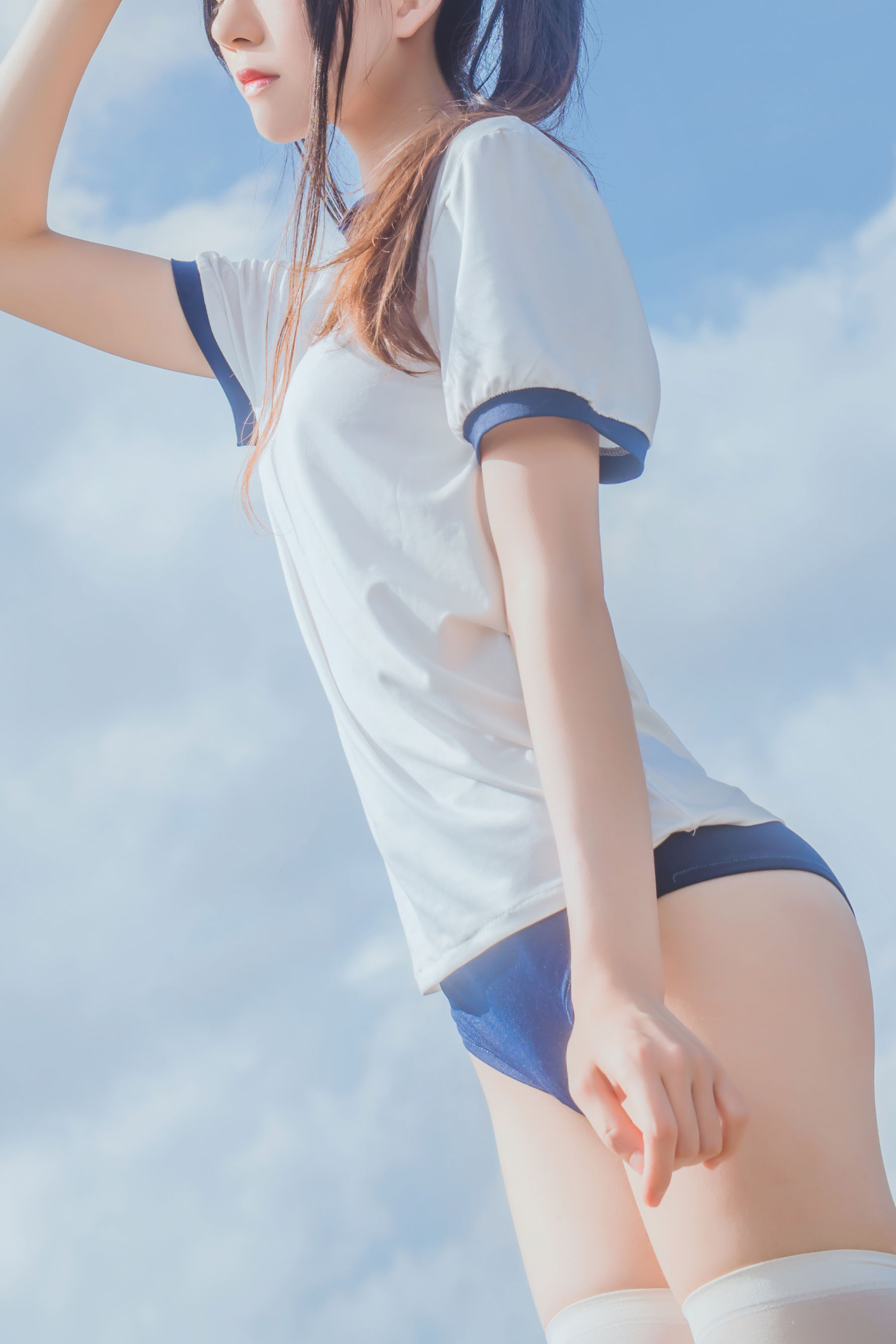[萝莉COS] 桜桃喵《体操服》