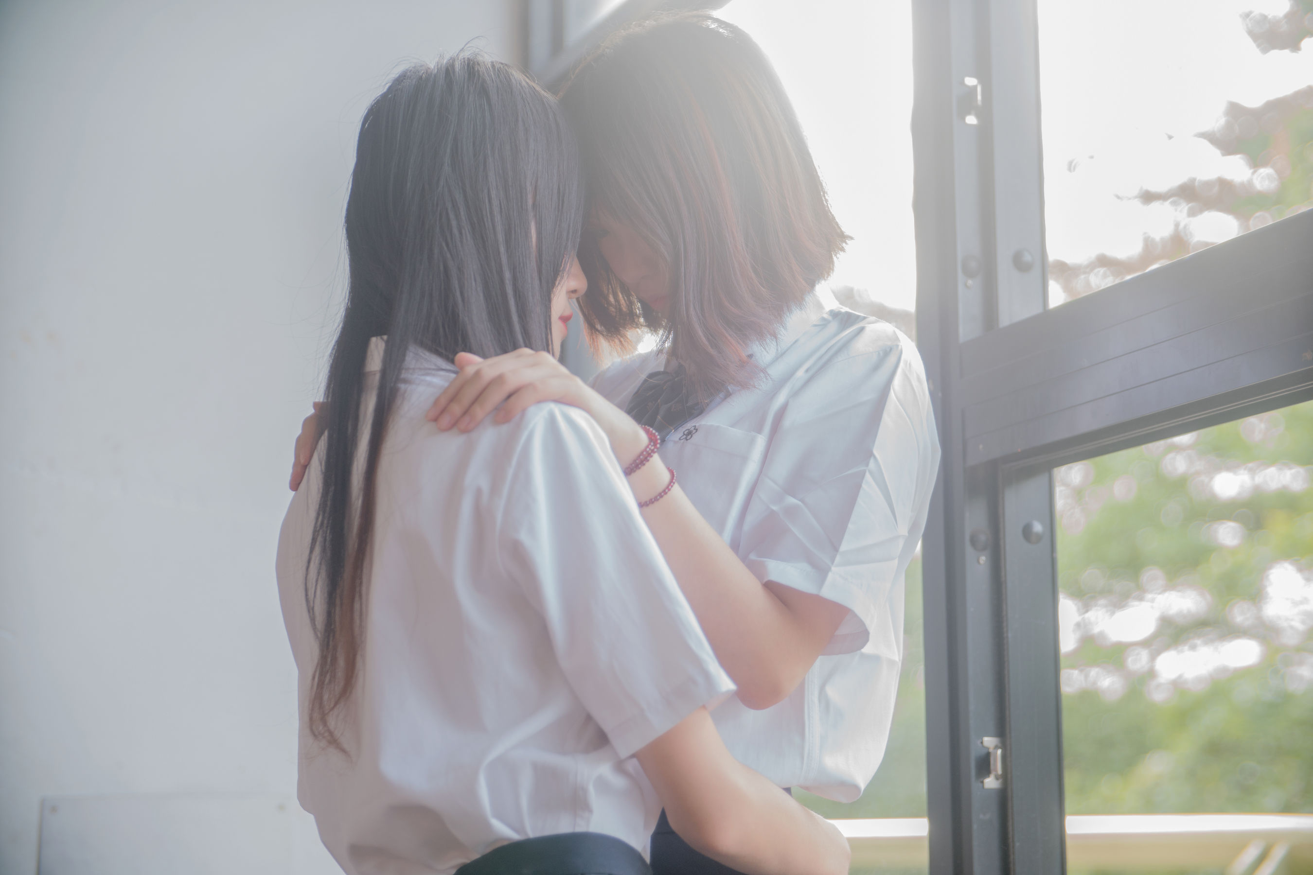 [萝莉COS] 桜桃喵&疯猫ss《JK百合》