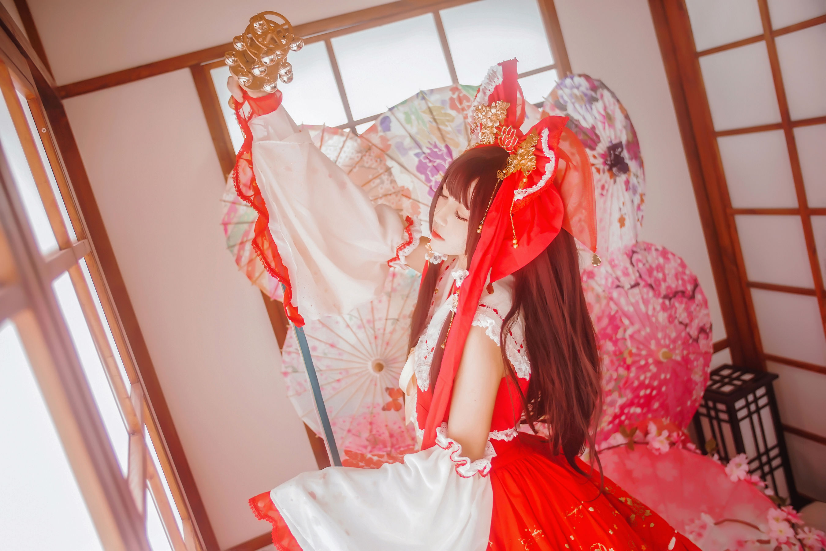 [萝莉COS] 桜桃喵《灵梦 新年快乐》