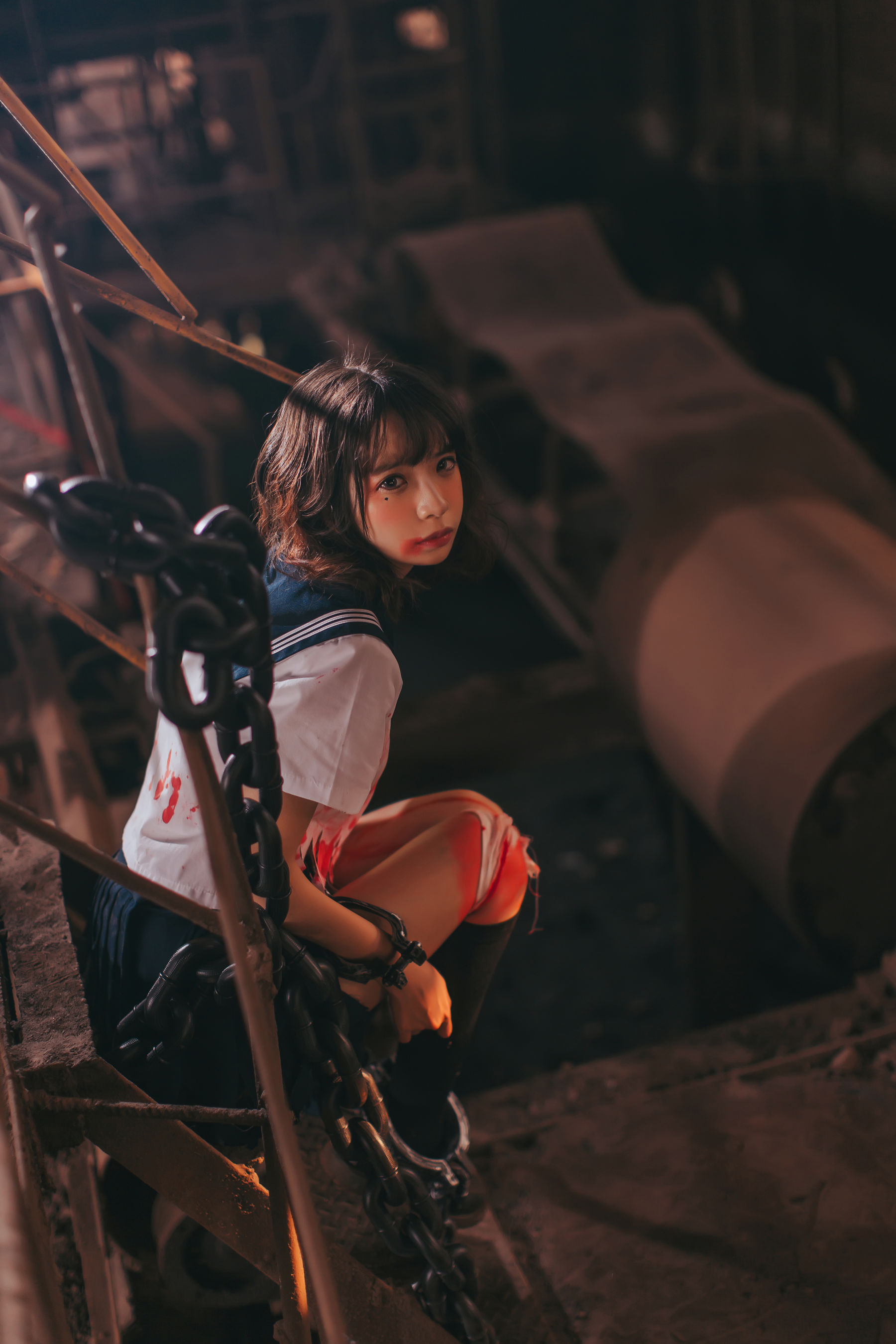 [萝莉COS] 疯猫ss《被囚禁的少女》