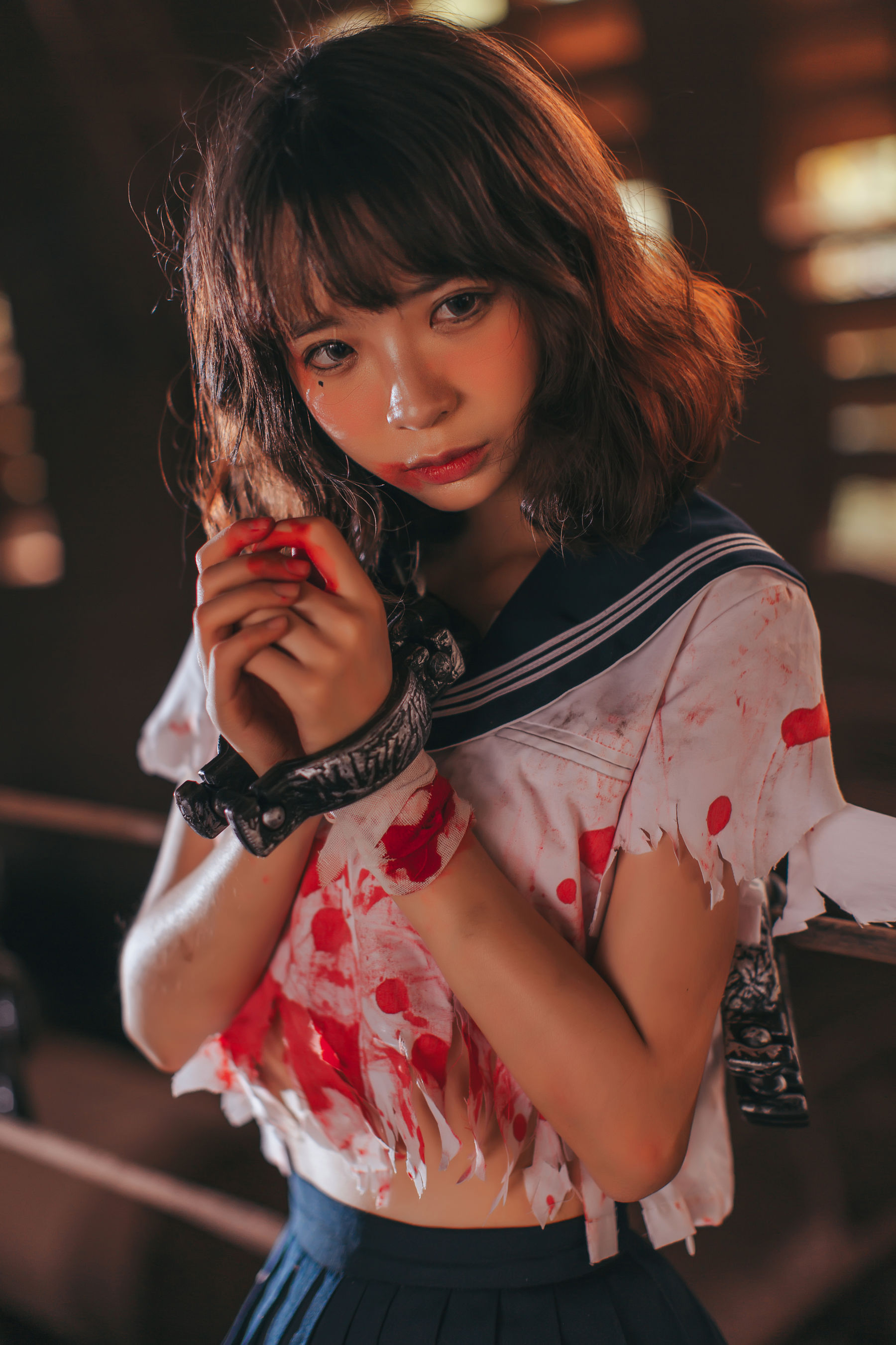 [萝莉COS] 疯猫ss《被囚禁的少女》